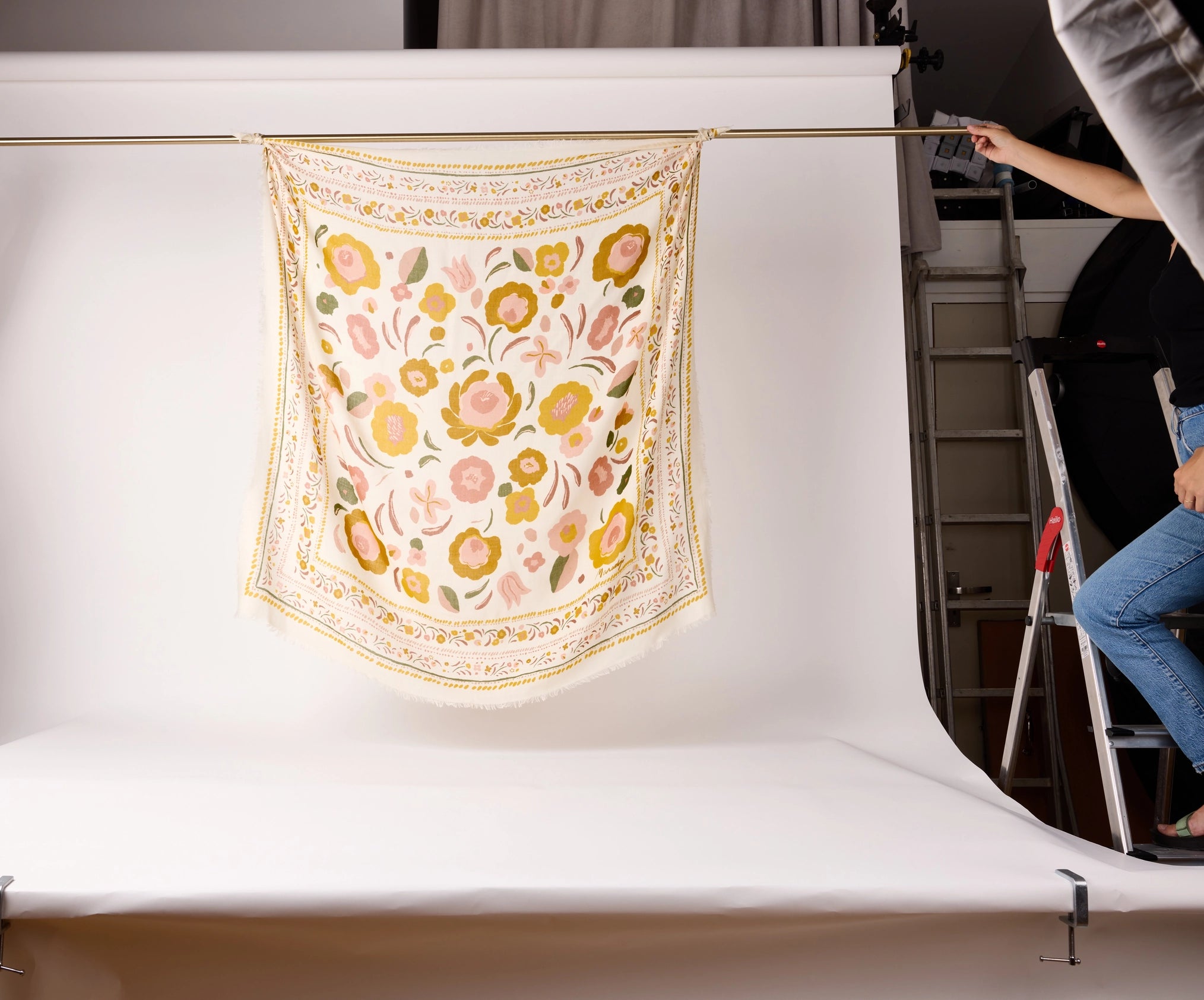 Scialle IN LANA E SETA BALKANS bianco e bronzo