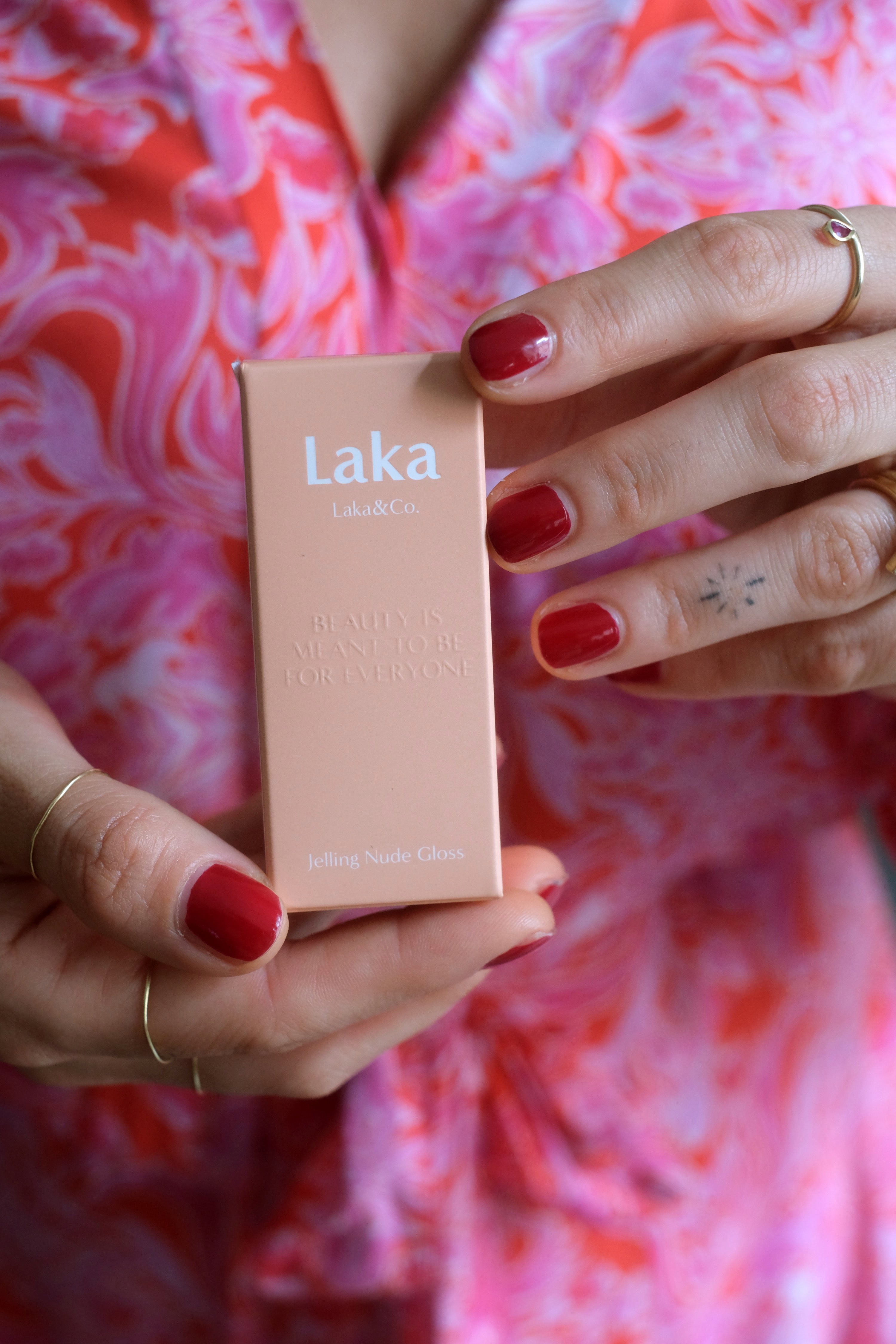 Jelling Nude Gloss Laka 302 grape ring