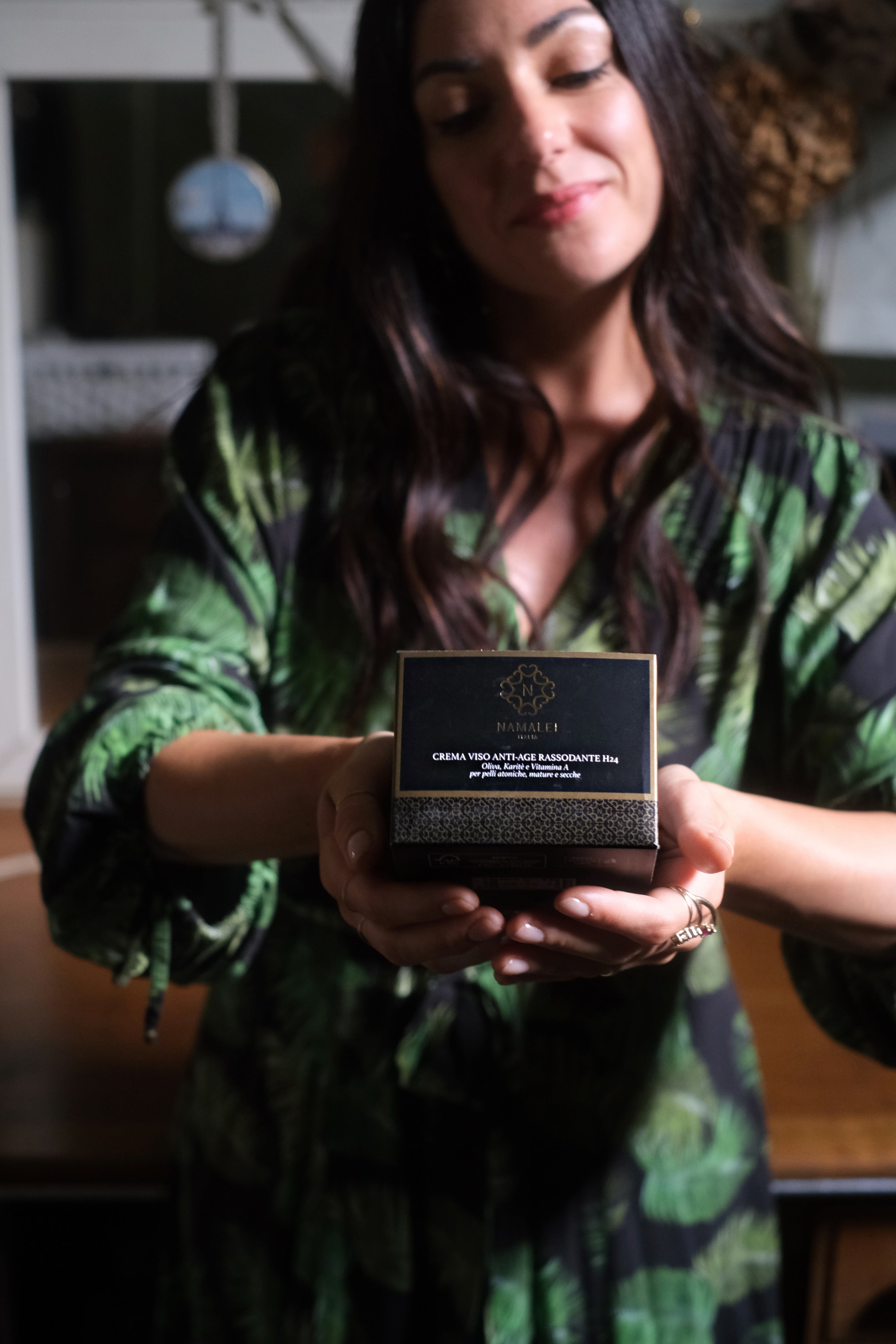 CREMA VISO ANTI-AGE RASSODANTE H24