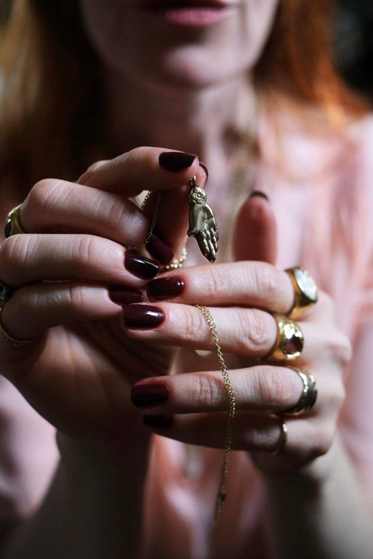 Mano fortunata Necklace