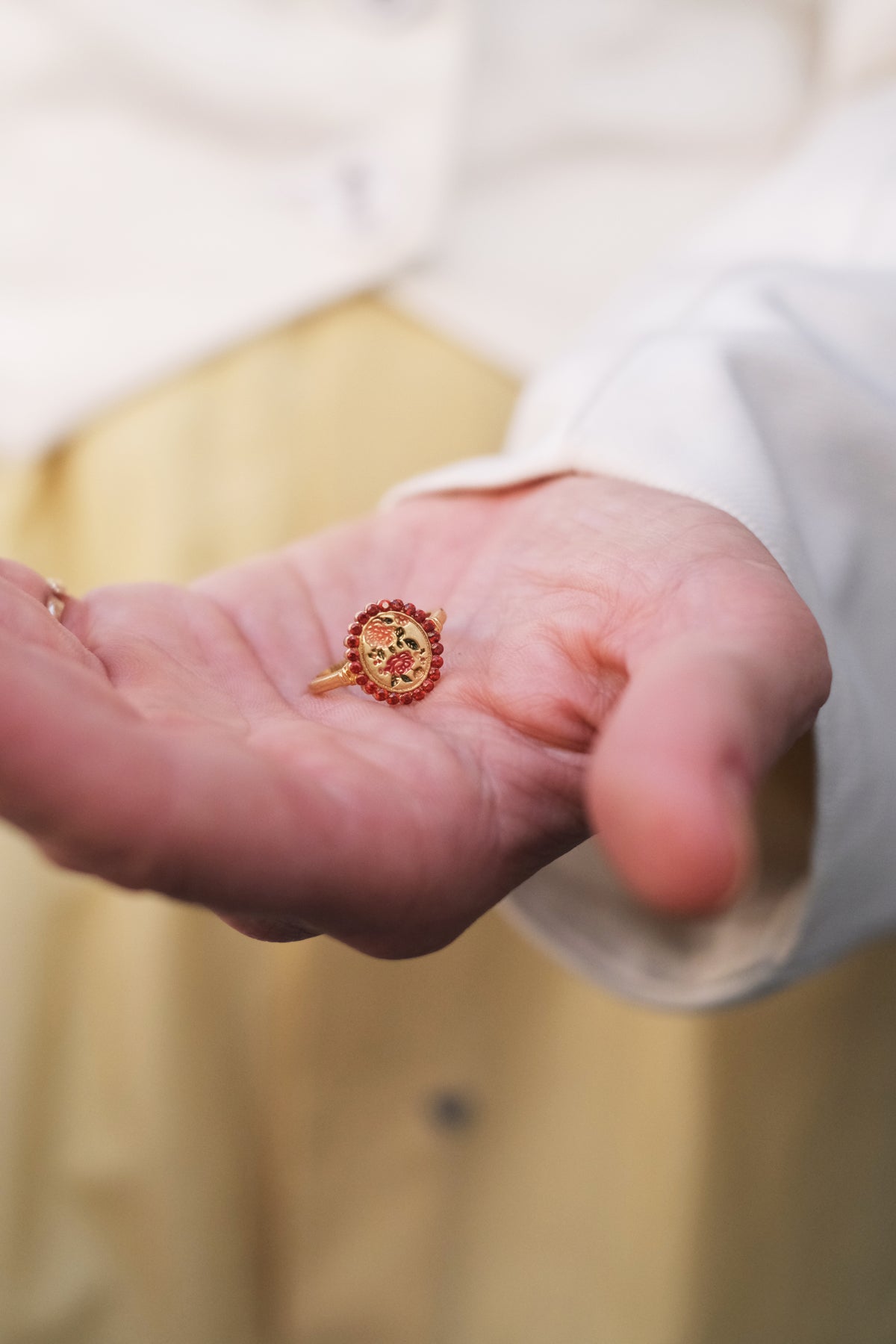 Anello cameo floreale Eve