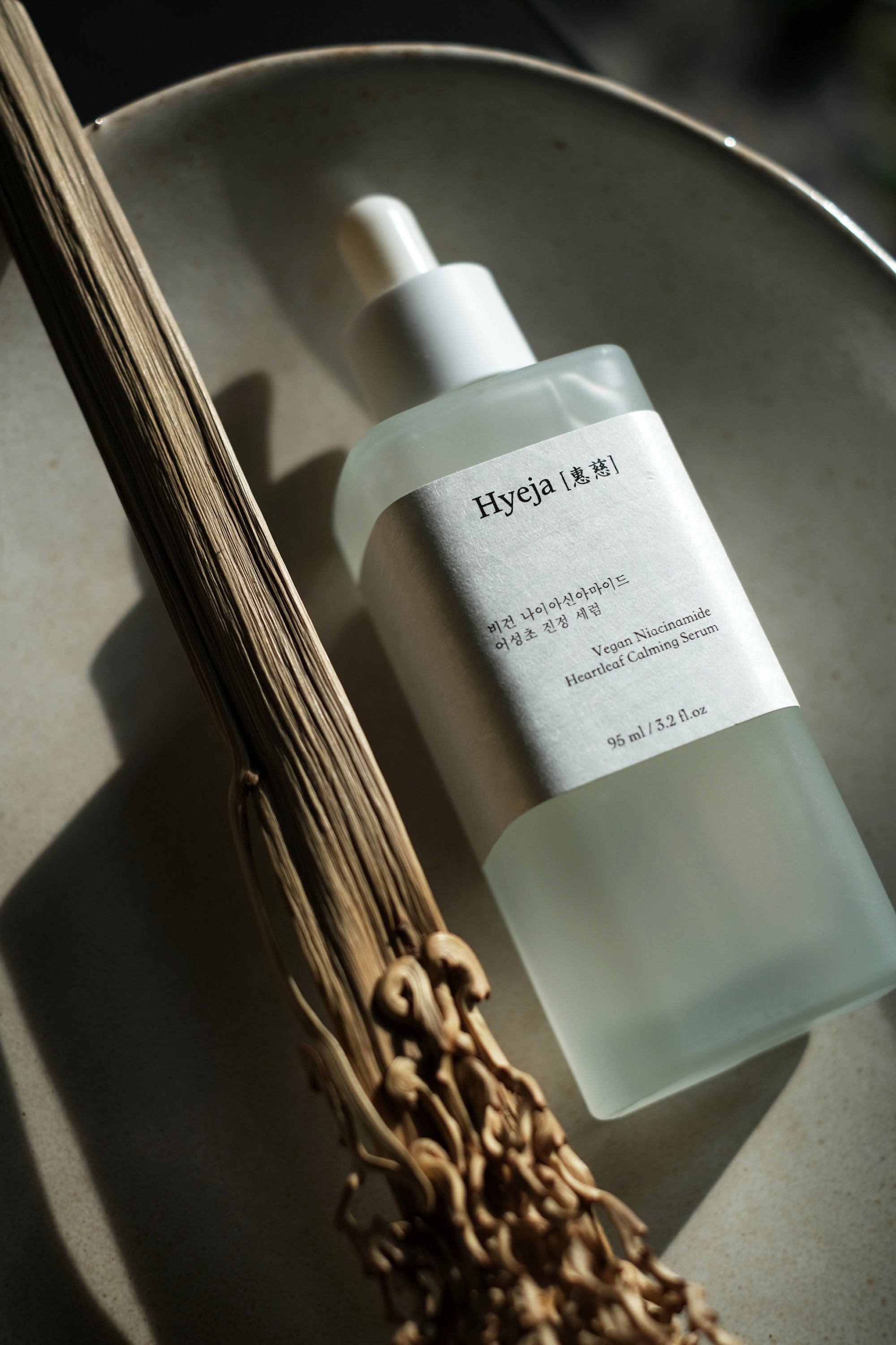 VEGAN NIACINAMIDE HEARTLEAF CALMING SERUM