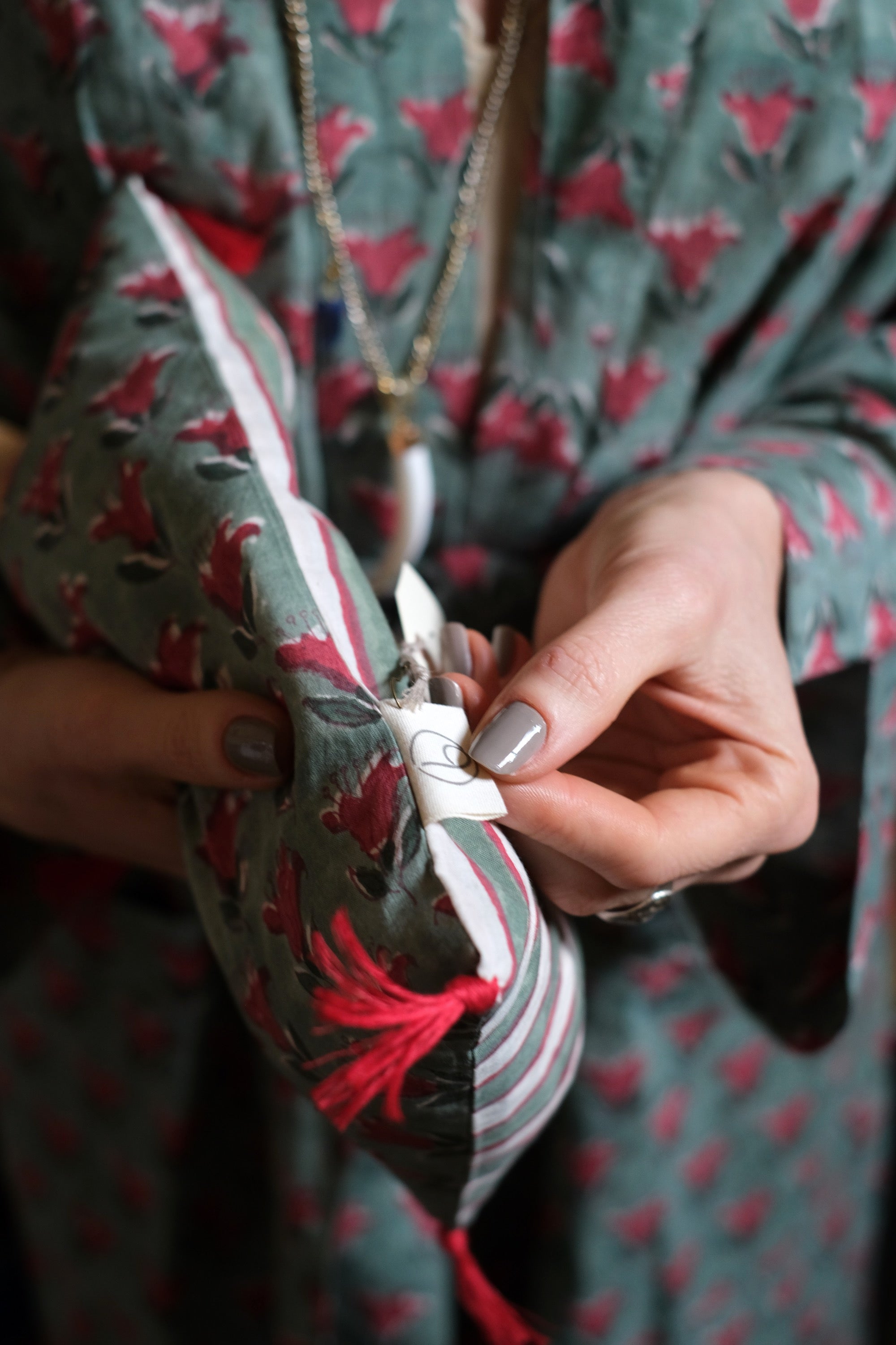 Cuscino con Noccioli di Ciliegio Elicriso