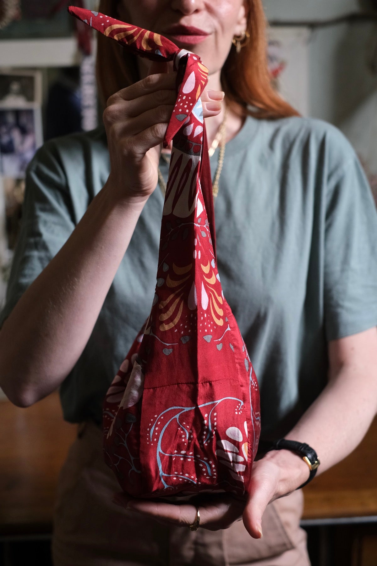Borsa Bobby Bag in seta Marushka rossa