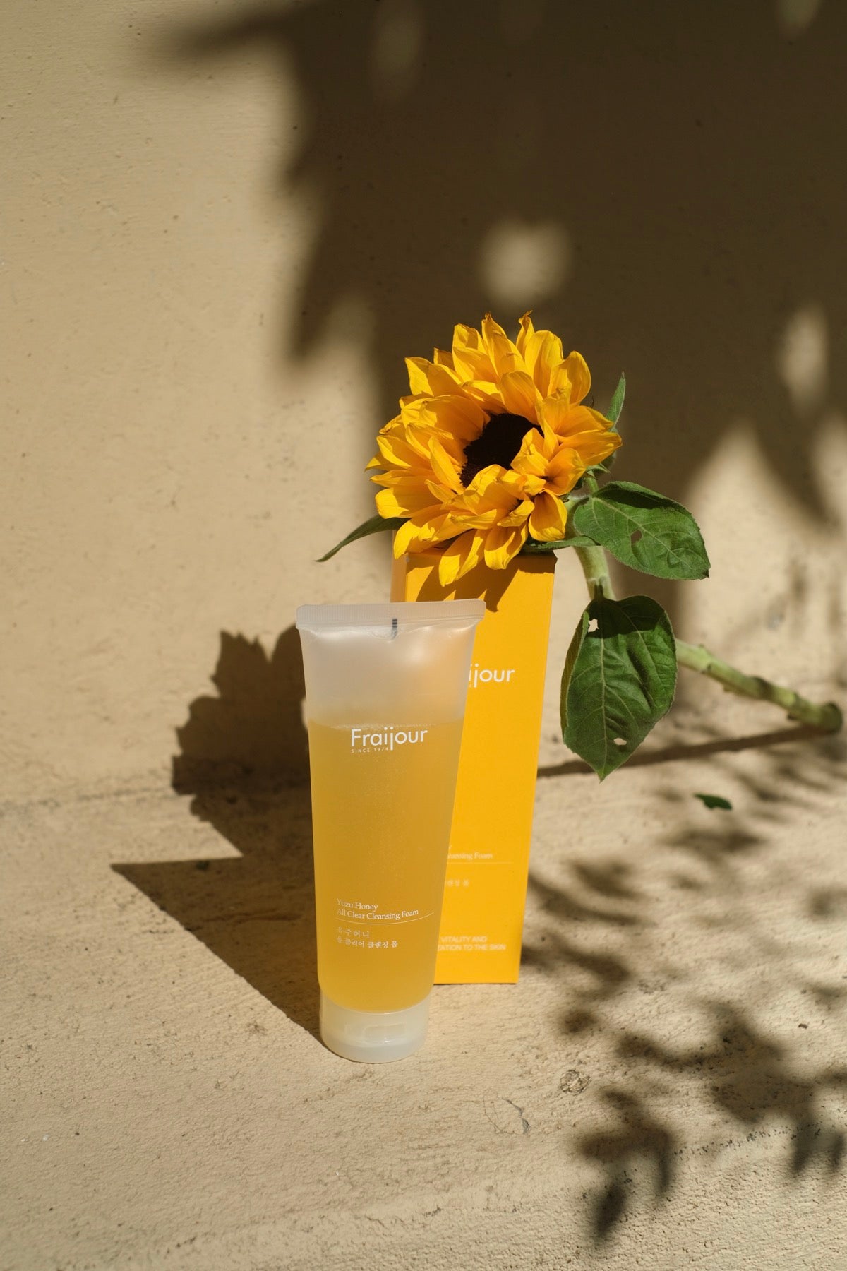 Fraijour Yuzu Honey All Clear Cleansing Foam