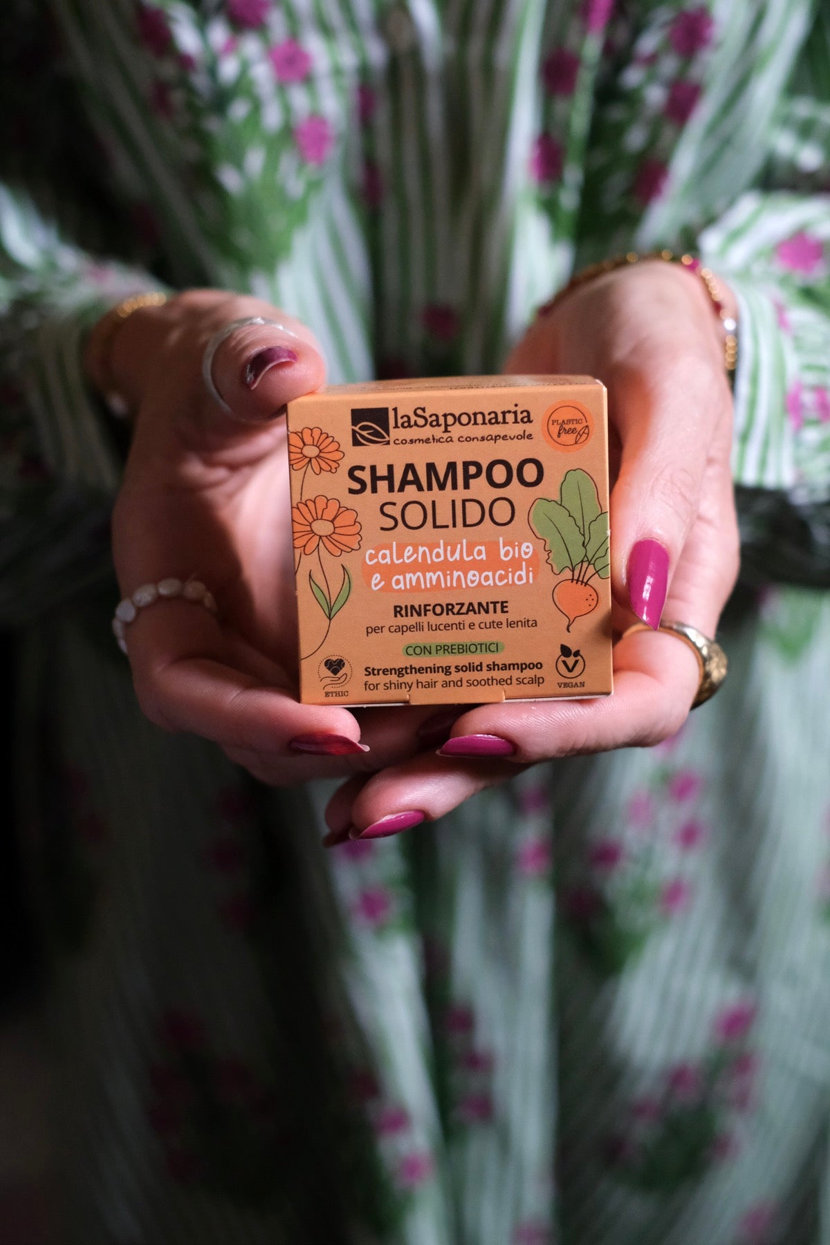 Shampoo solido rinforzante