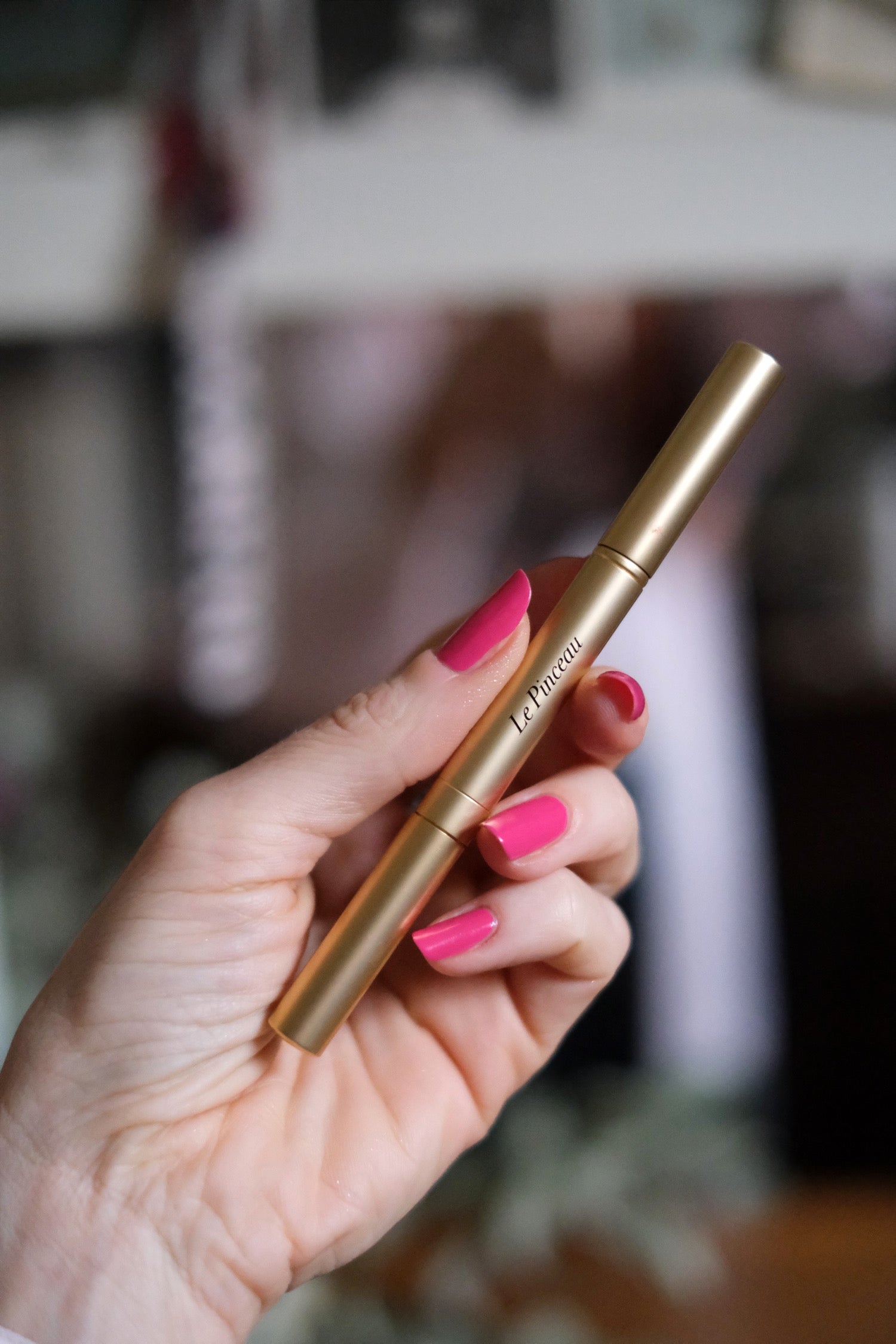 LE PINCEAU À LÈVRES