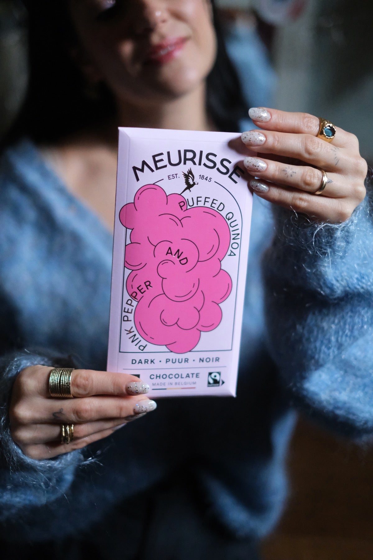 Dark chocolate with Puffed Quinoa & Pink Pepper