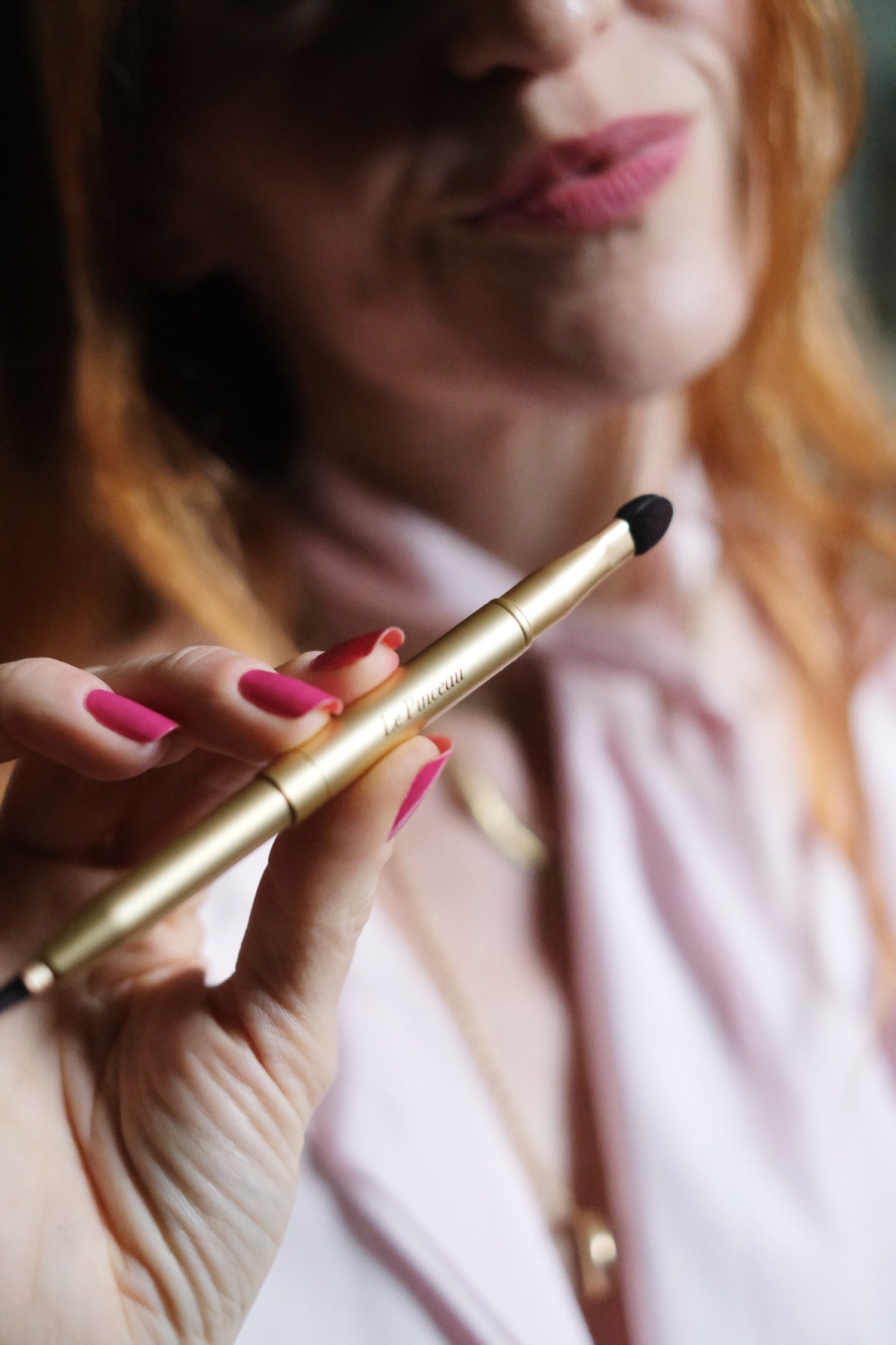 LE PINCEAU À LÈVRES