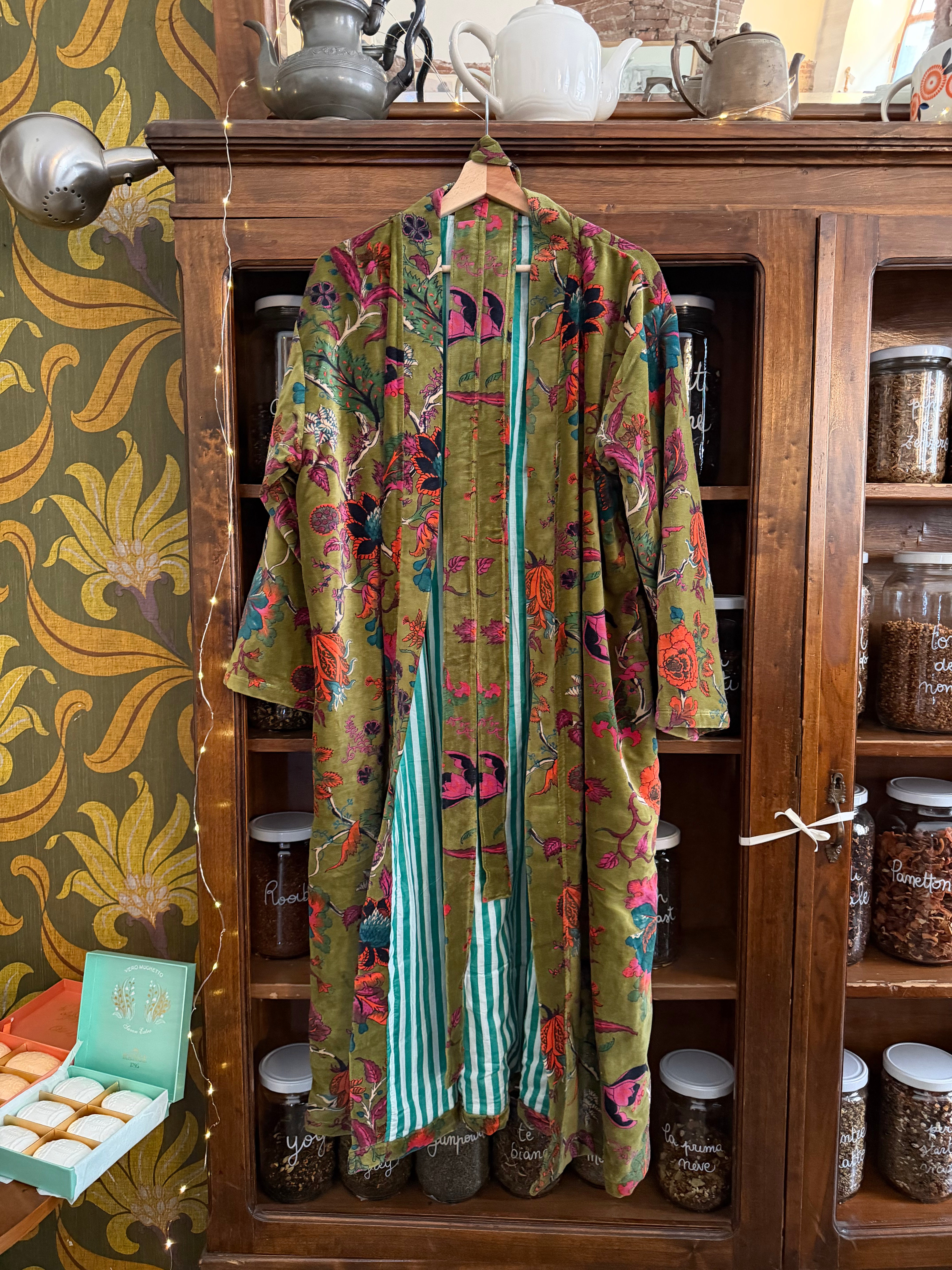 Cappotto kimono in velluto verde caldo