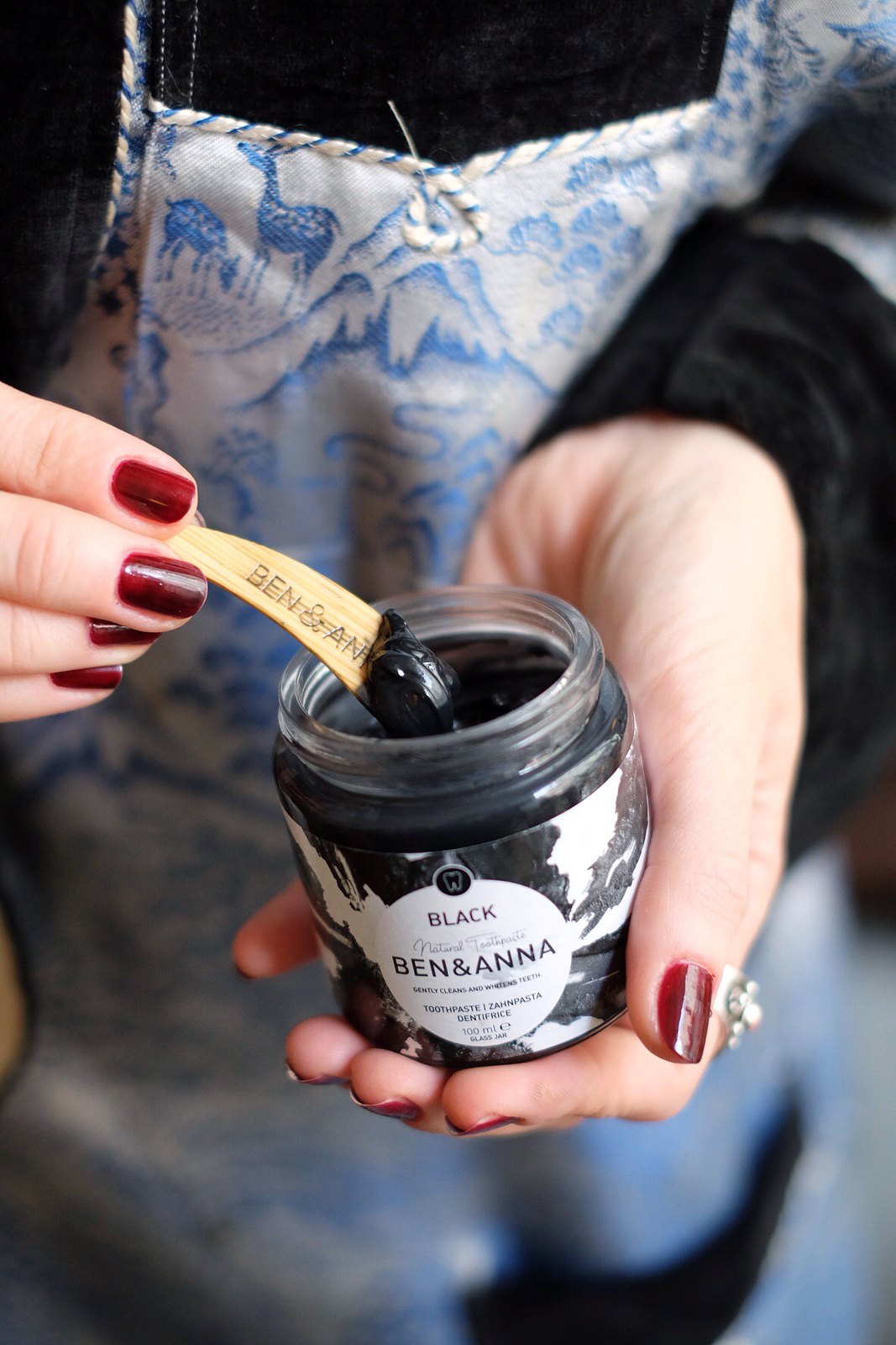 Pasta Dentifricia Black al Carbone attivo