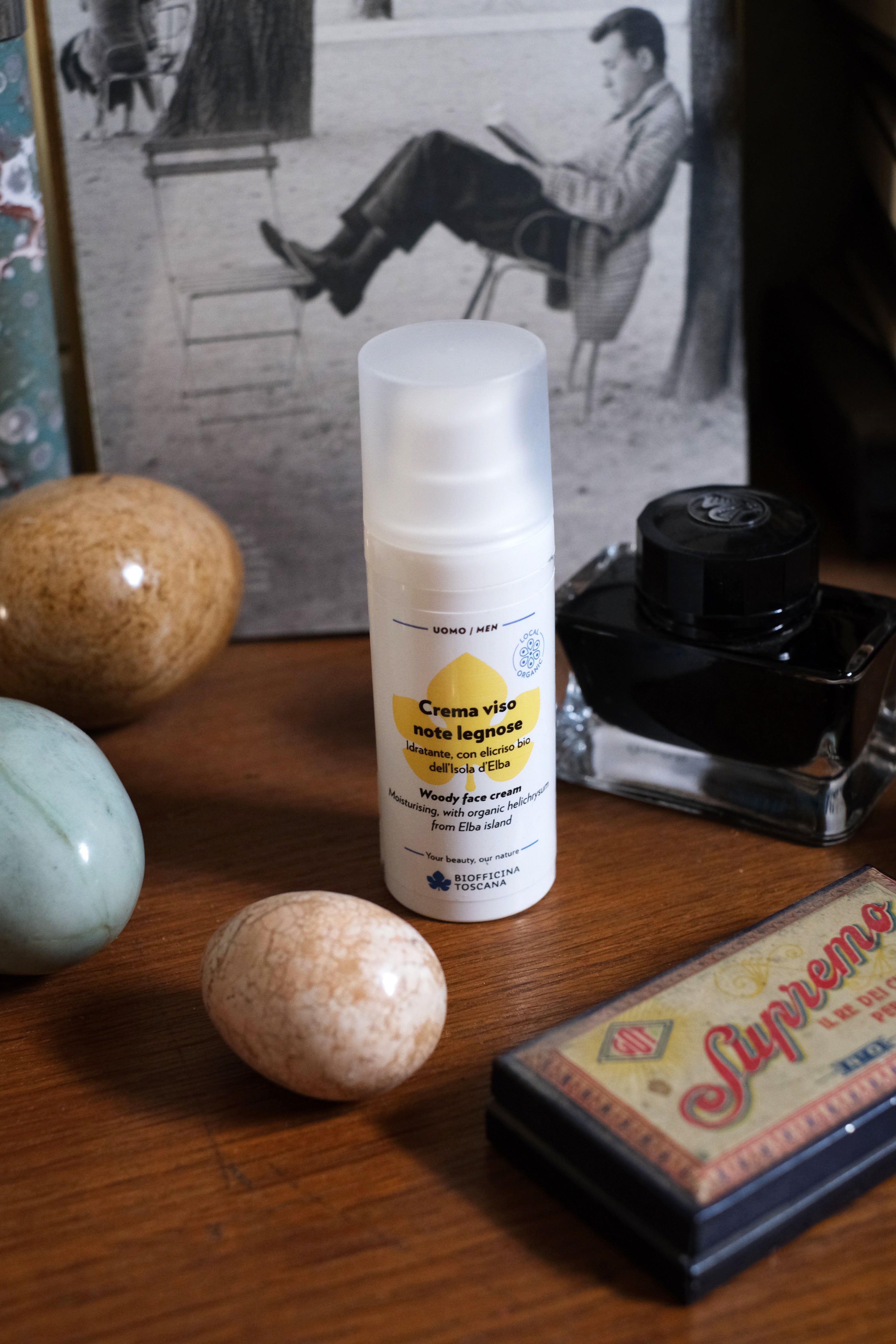 Crema viso note legnose