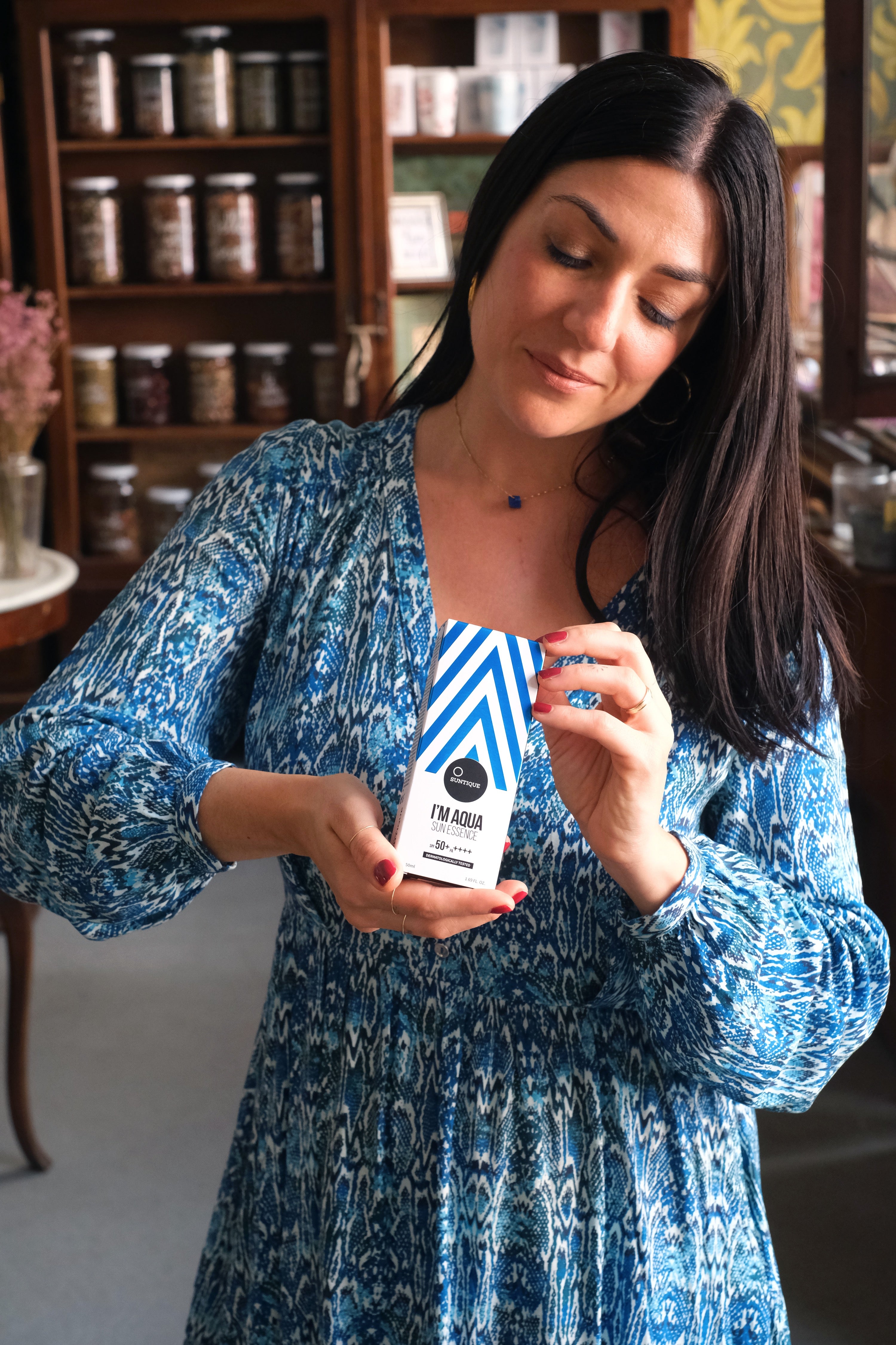 I'M AQUA SUN ESSENCE