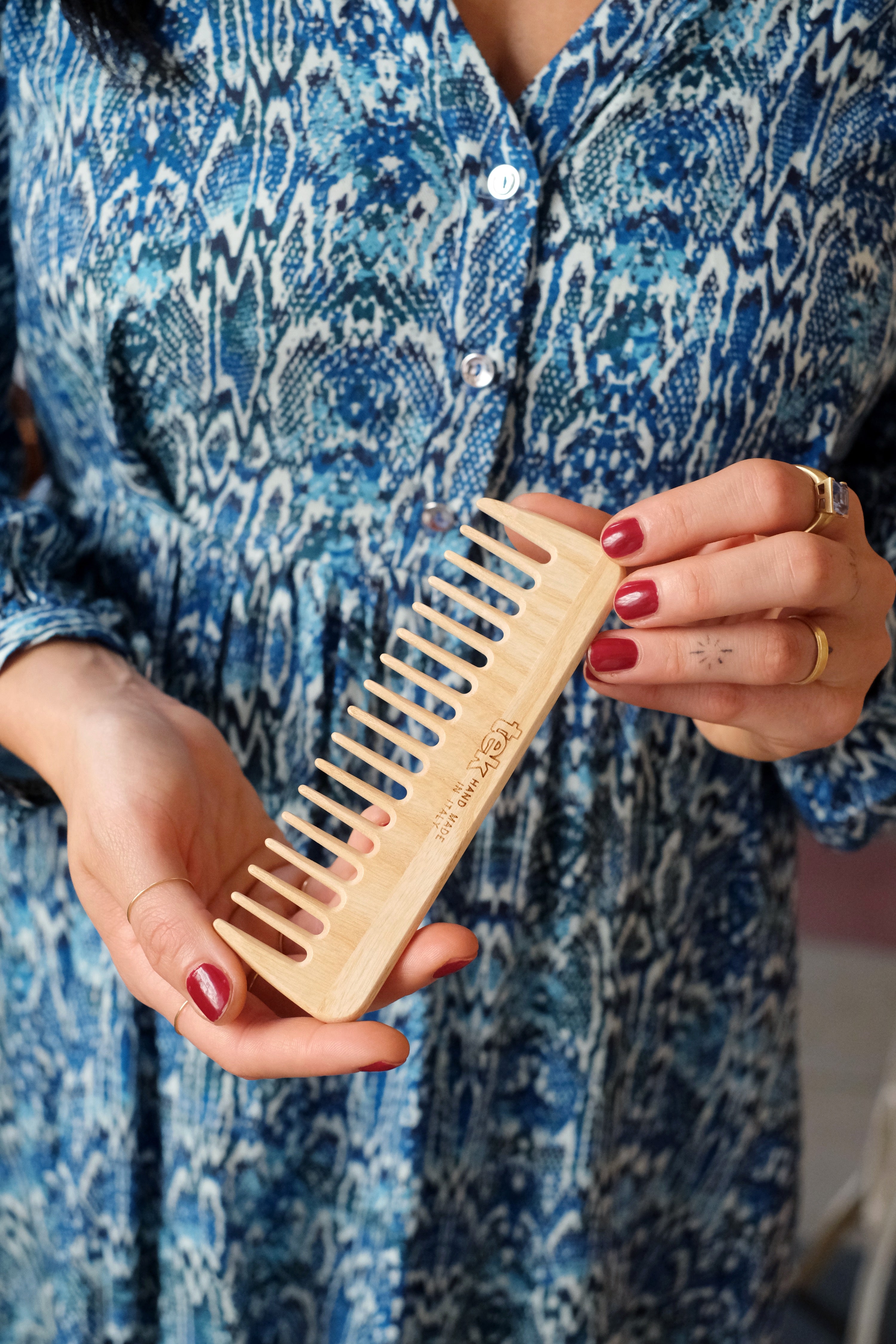 Pettine piccolo a denti radi