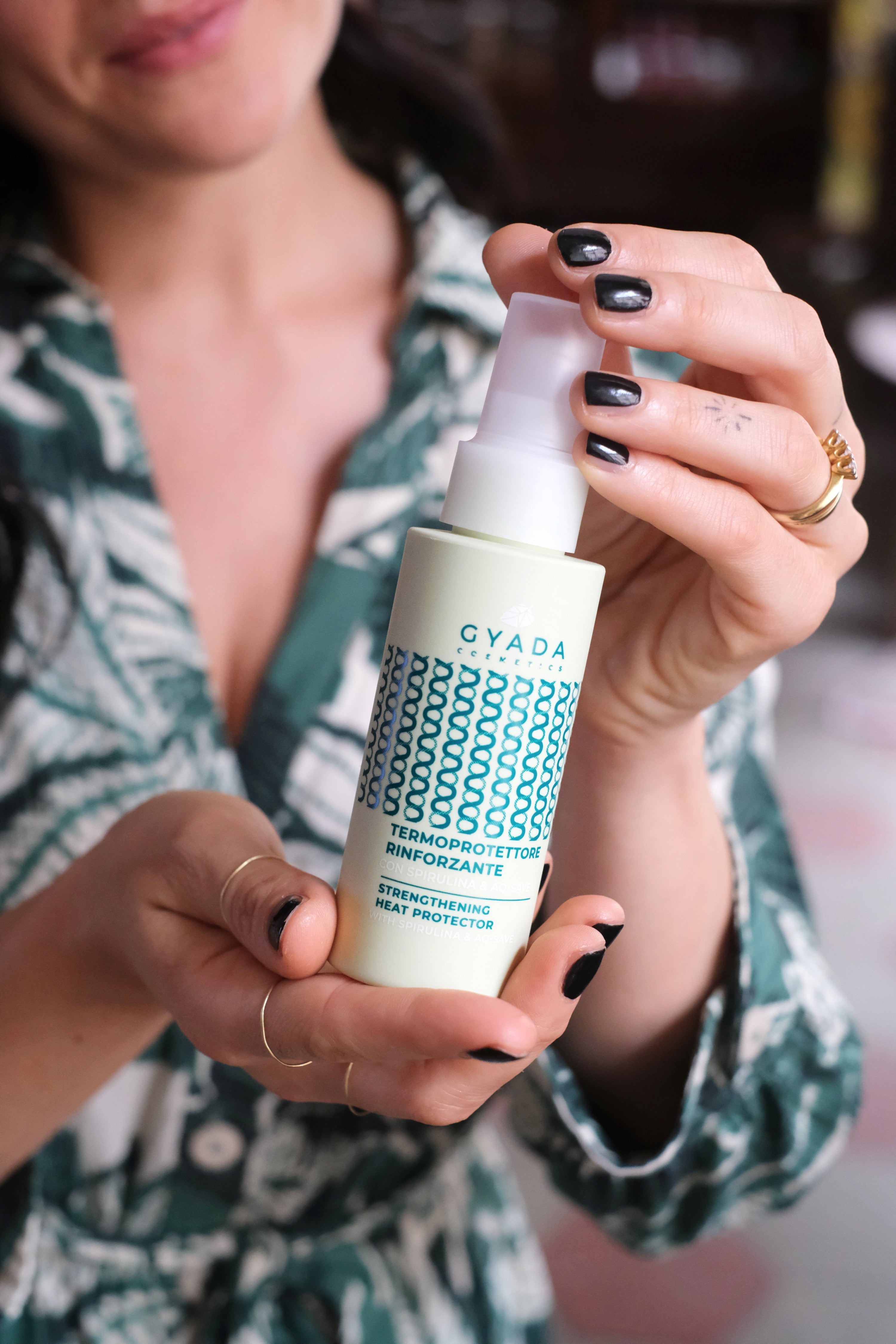 Termoprotettore Rinforzante Con Spirulina & AQ-SAVE