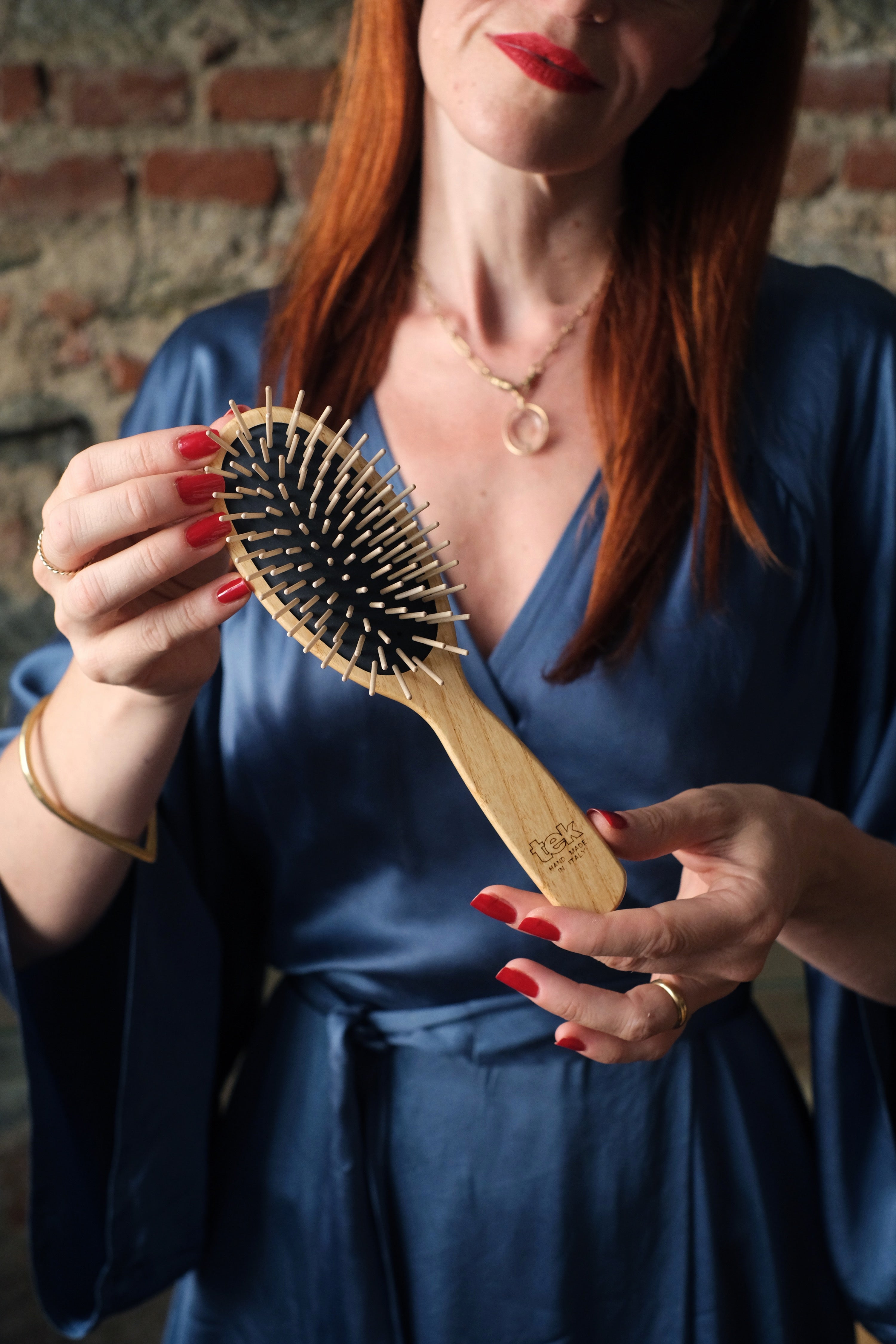 Spazzola Ovale grande con dente Lungo