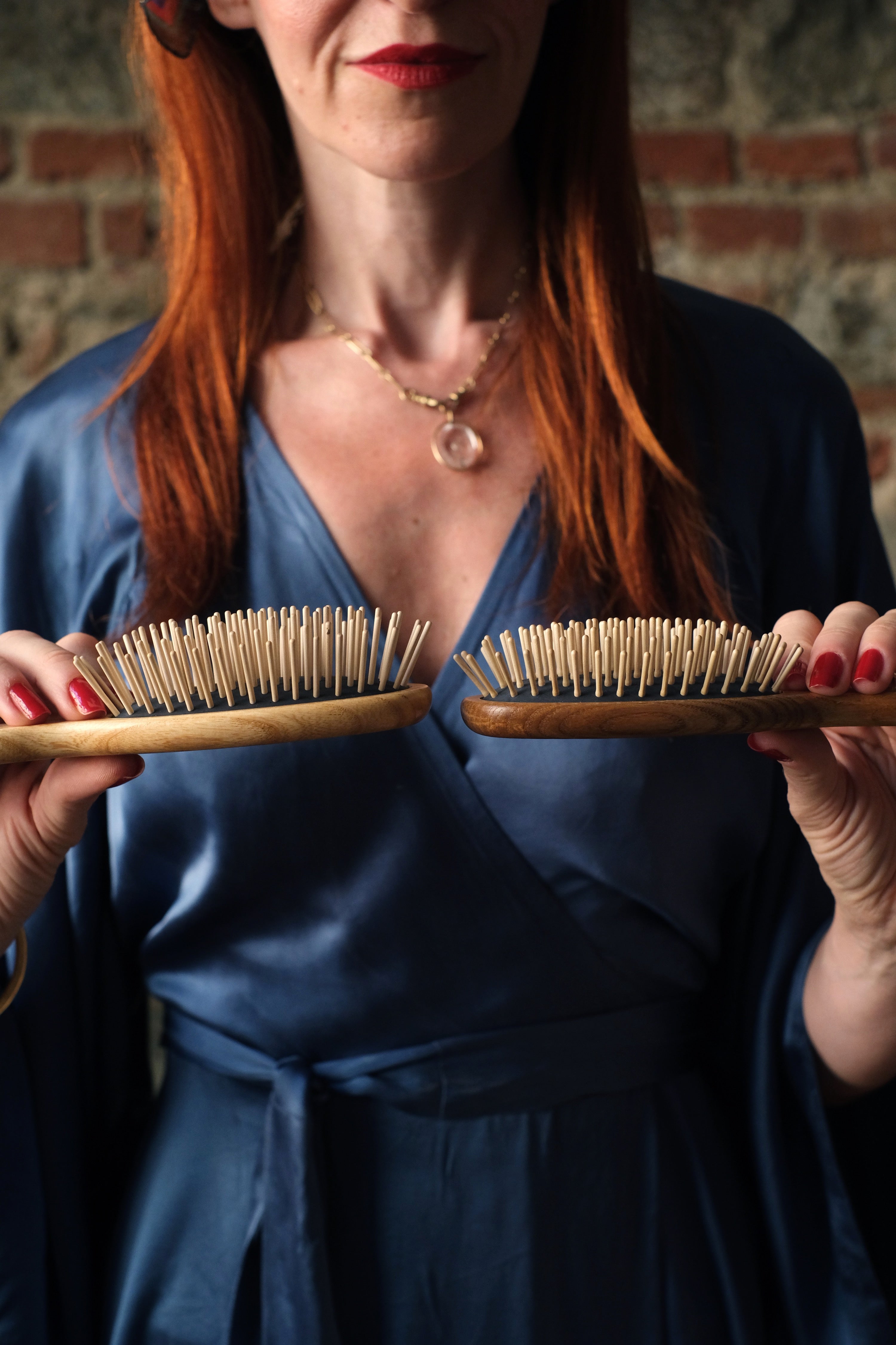 Spazzola Ovale grande con dente corto