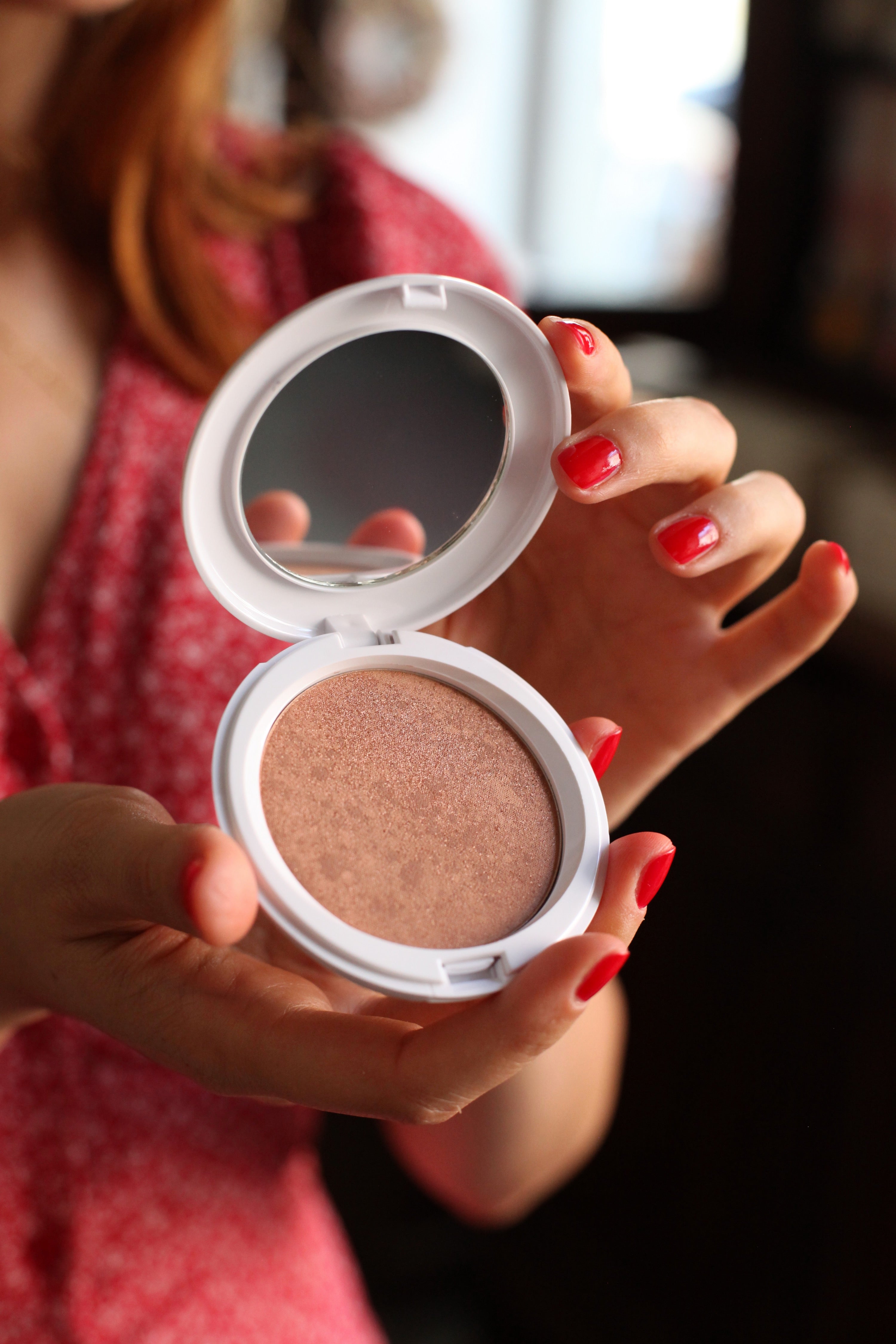 Shiny Marble bronzing powder