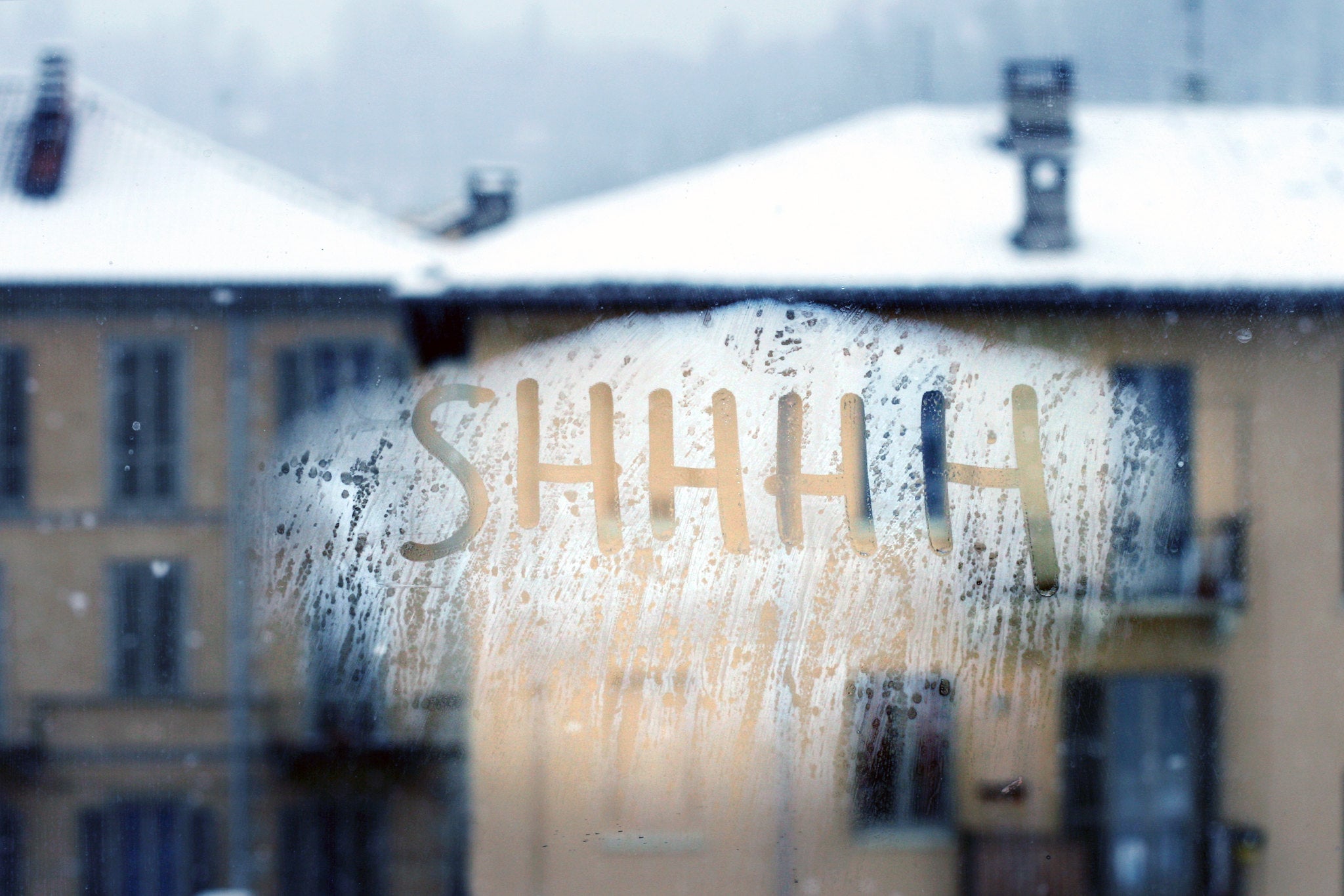 Vorrei rintanarmi mentre fuori piove