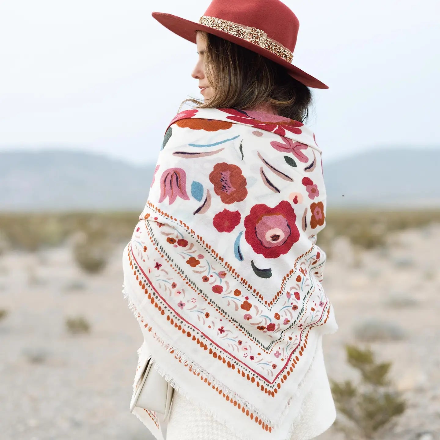 Scialle IN LANA E SETA BALKANS bianco e rosa