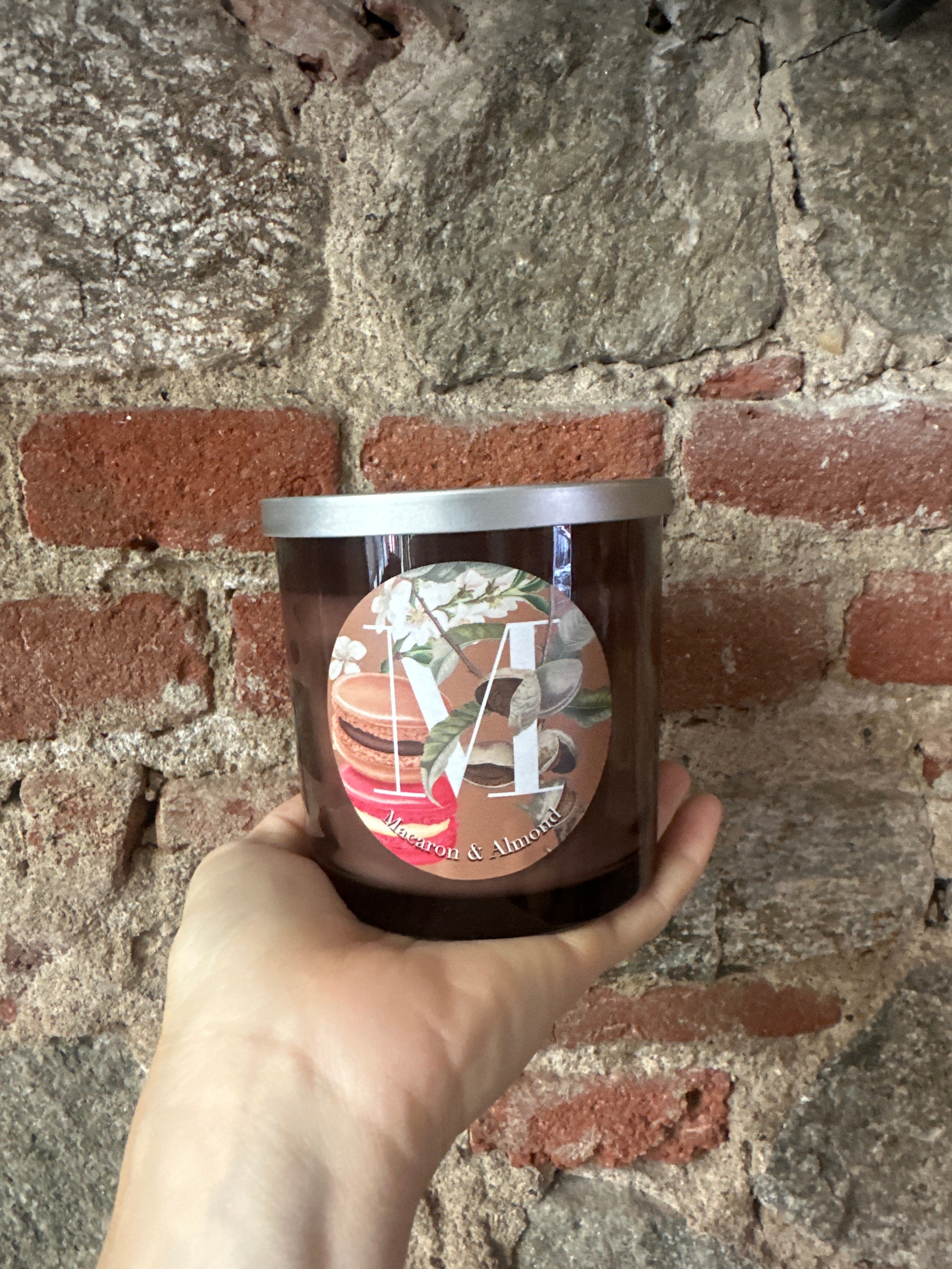 Candela Macaron & Almond