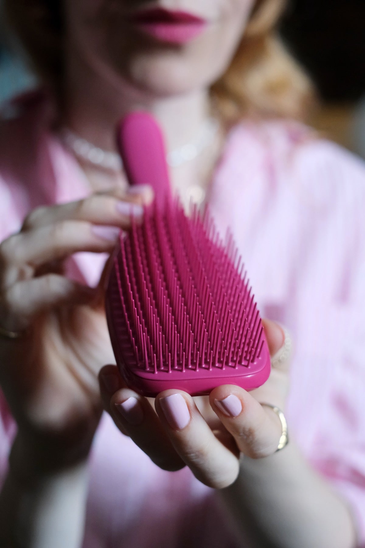 TT The Ultimate Detangler Electric Raspberry