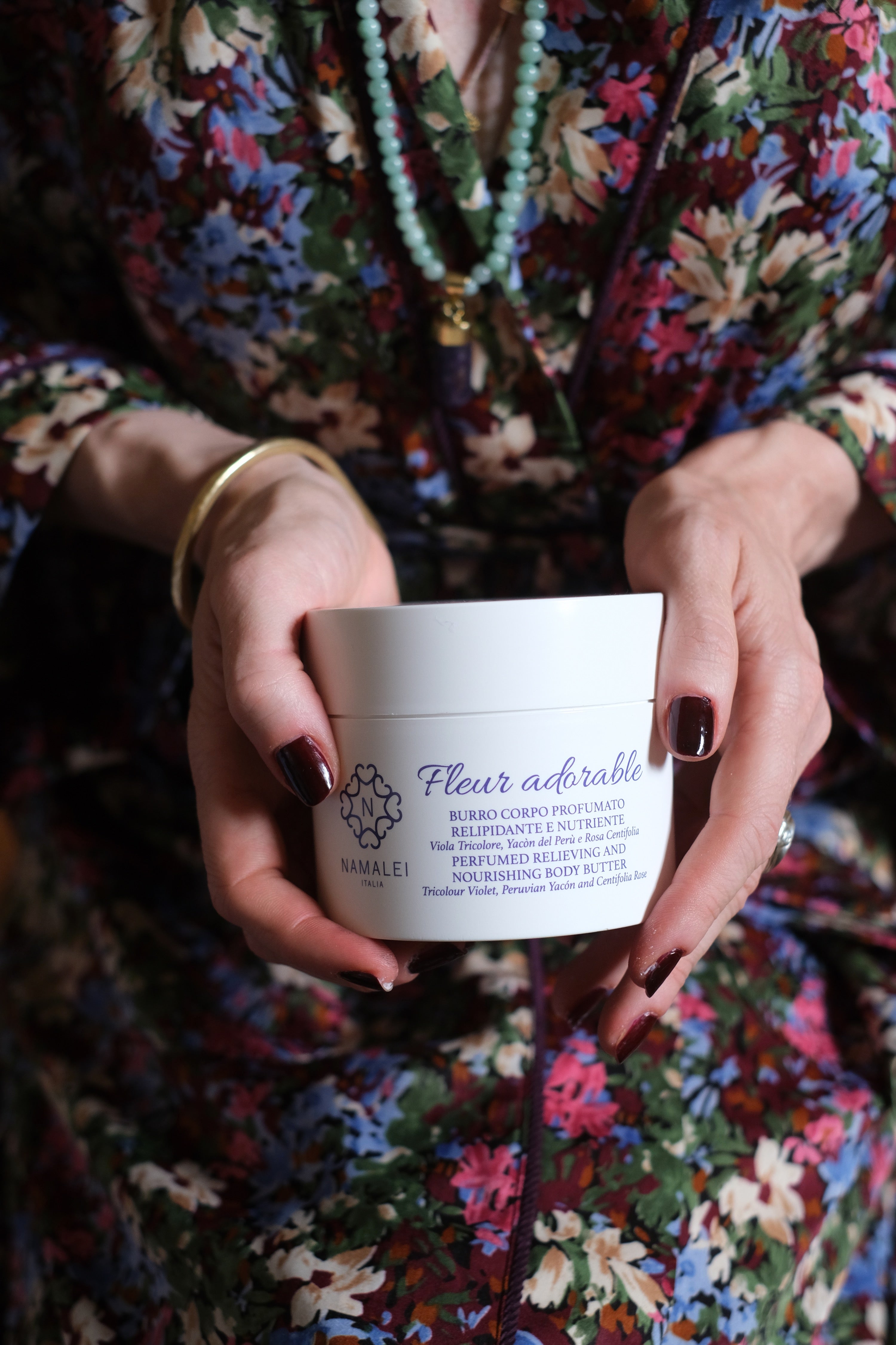 BURRO CORPO PROFUMATO RELIPIDANTE E NUTRIENTE