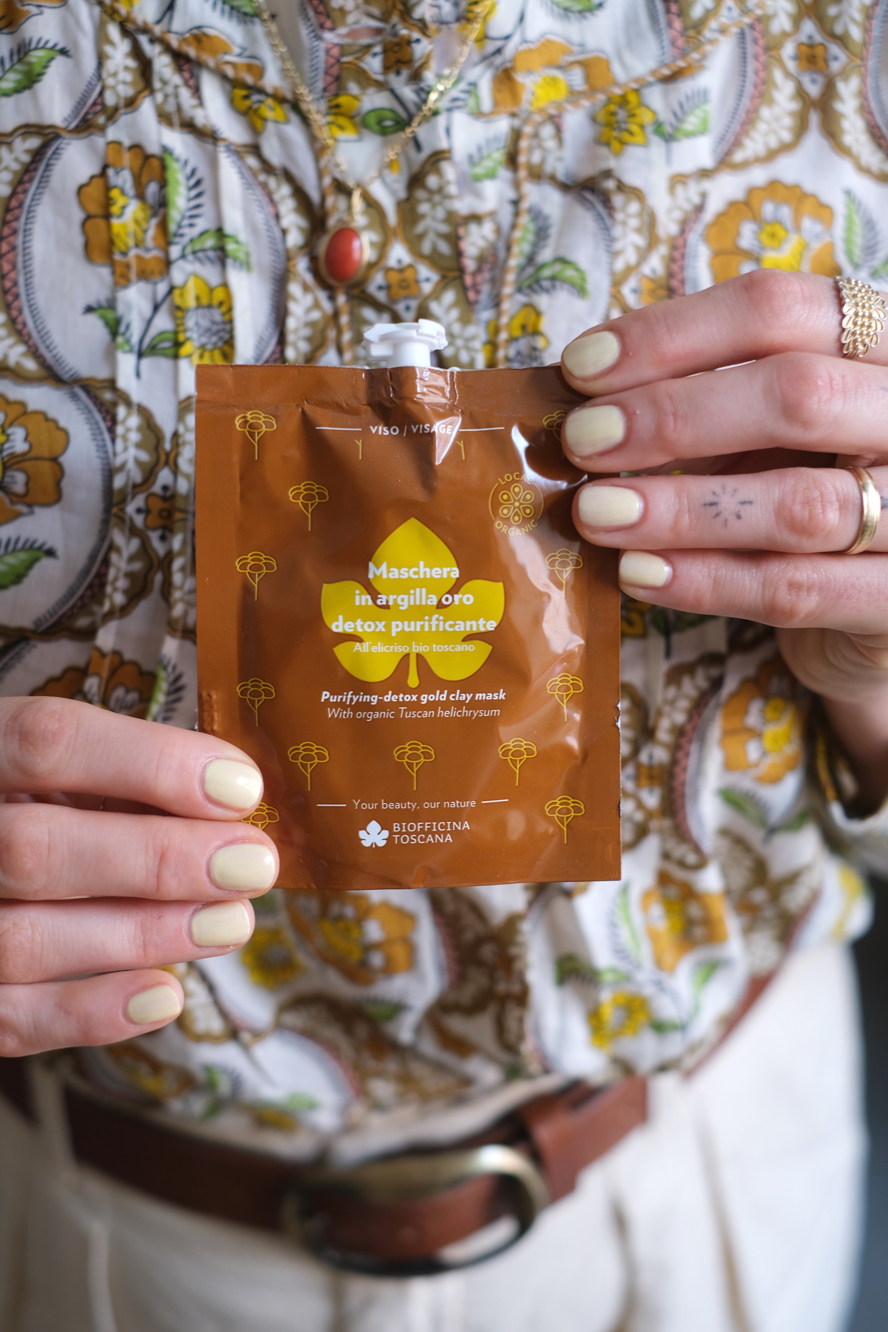Maschera in argilla oro detox-purificante