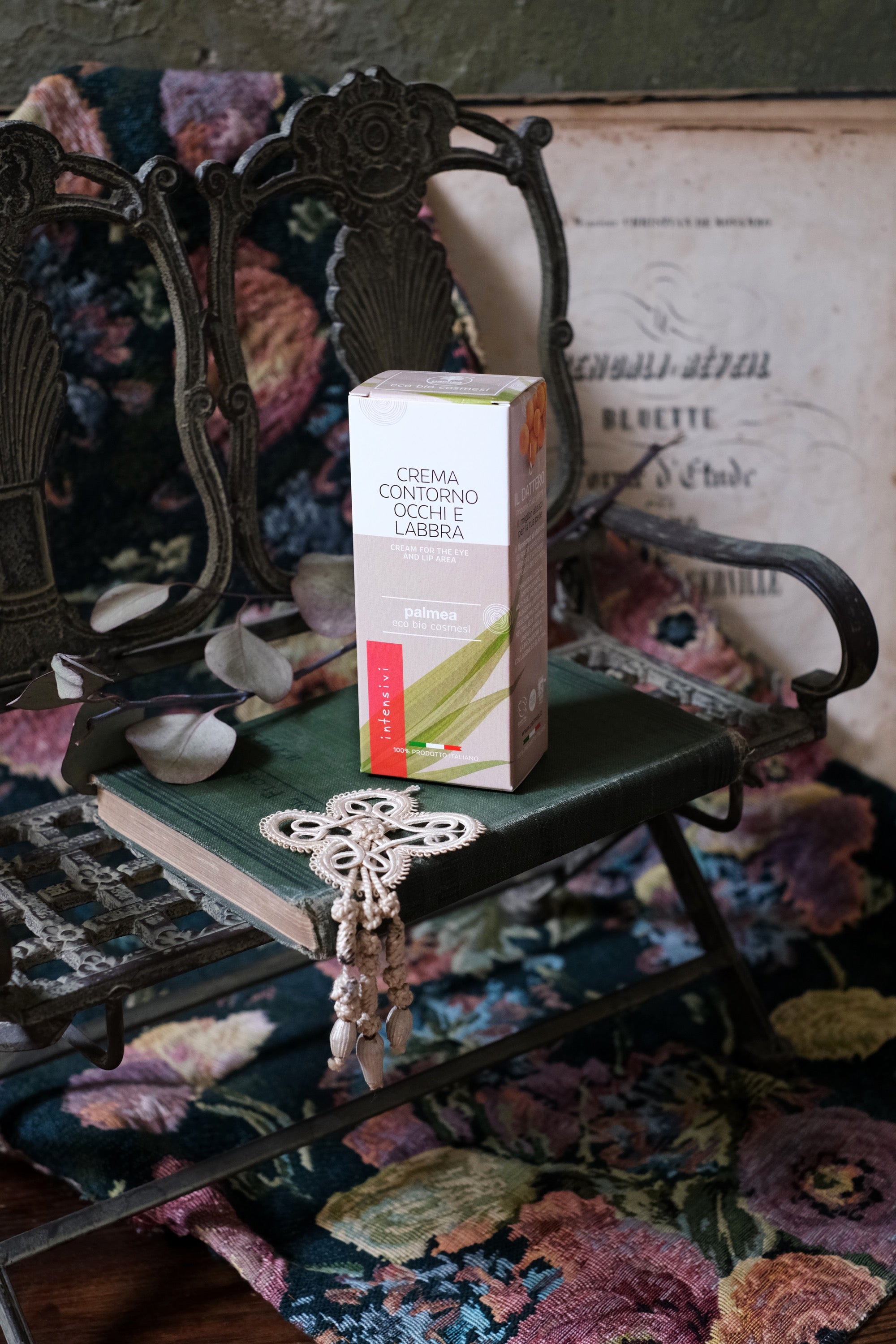 CREMA CONTORNO OCCHI E LABBRA