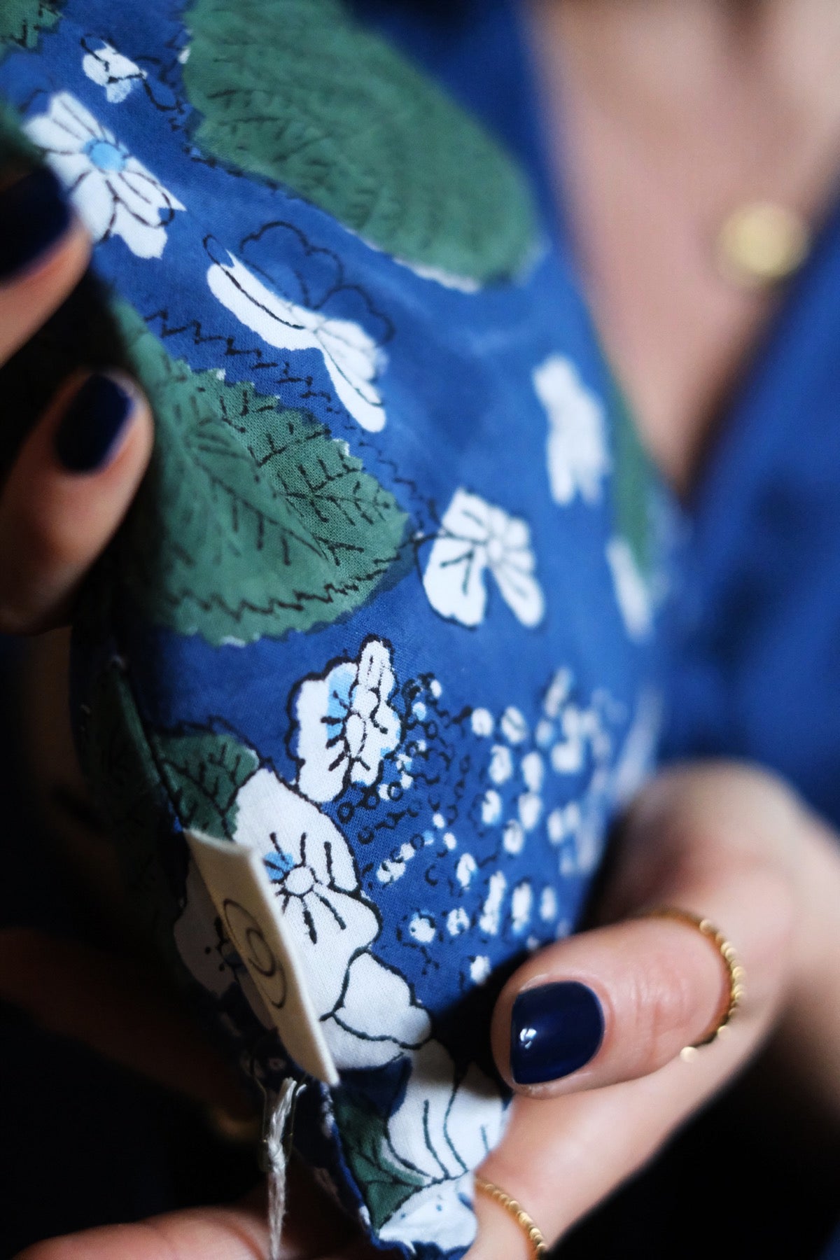 Cuscino con Noccioli di Ciliegio Blu Osaka