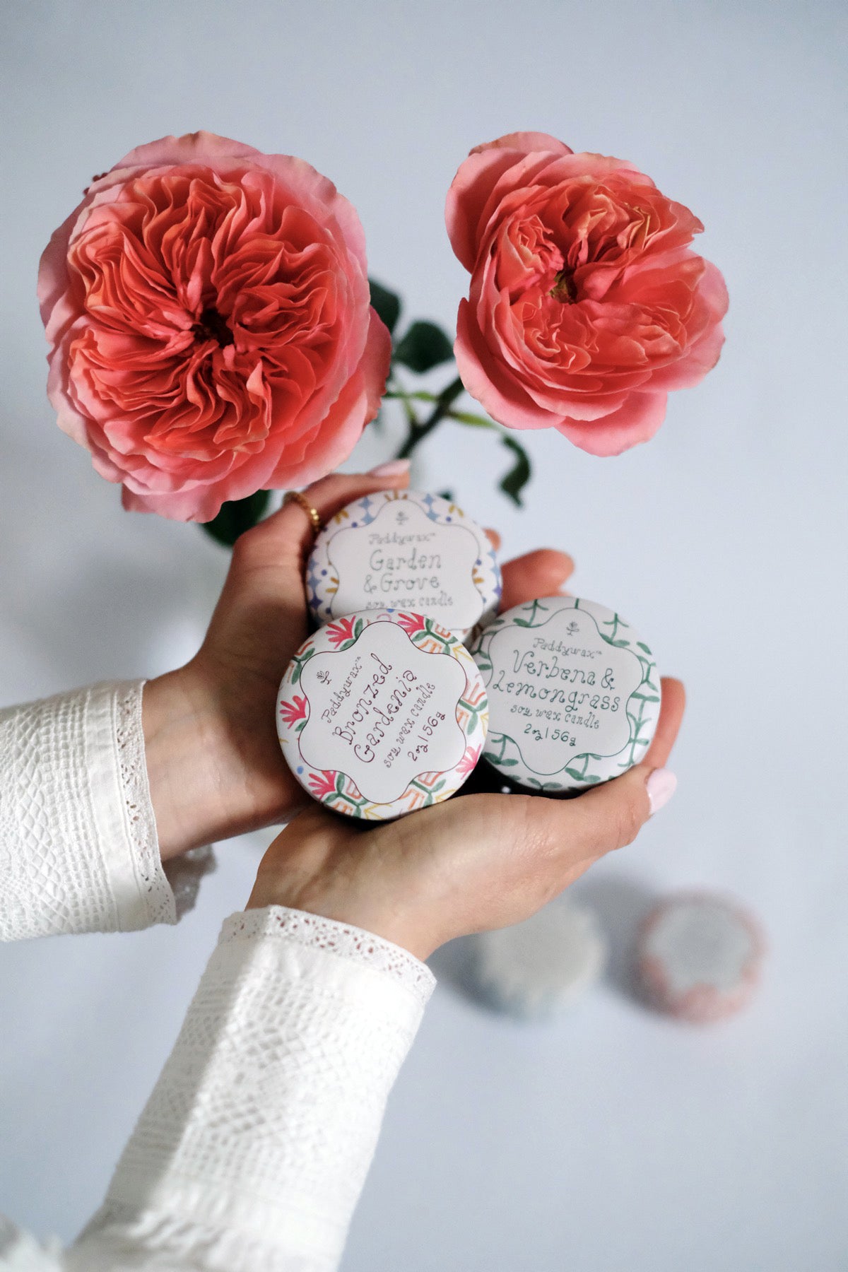 Tulip 2 oz Tin Candle vari profumi