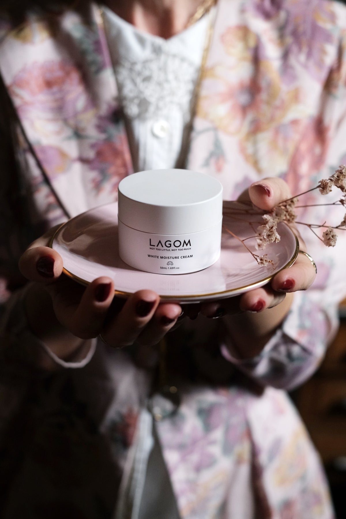 White Moisture Cream