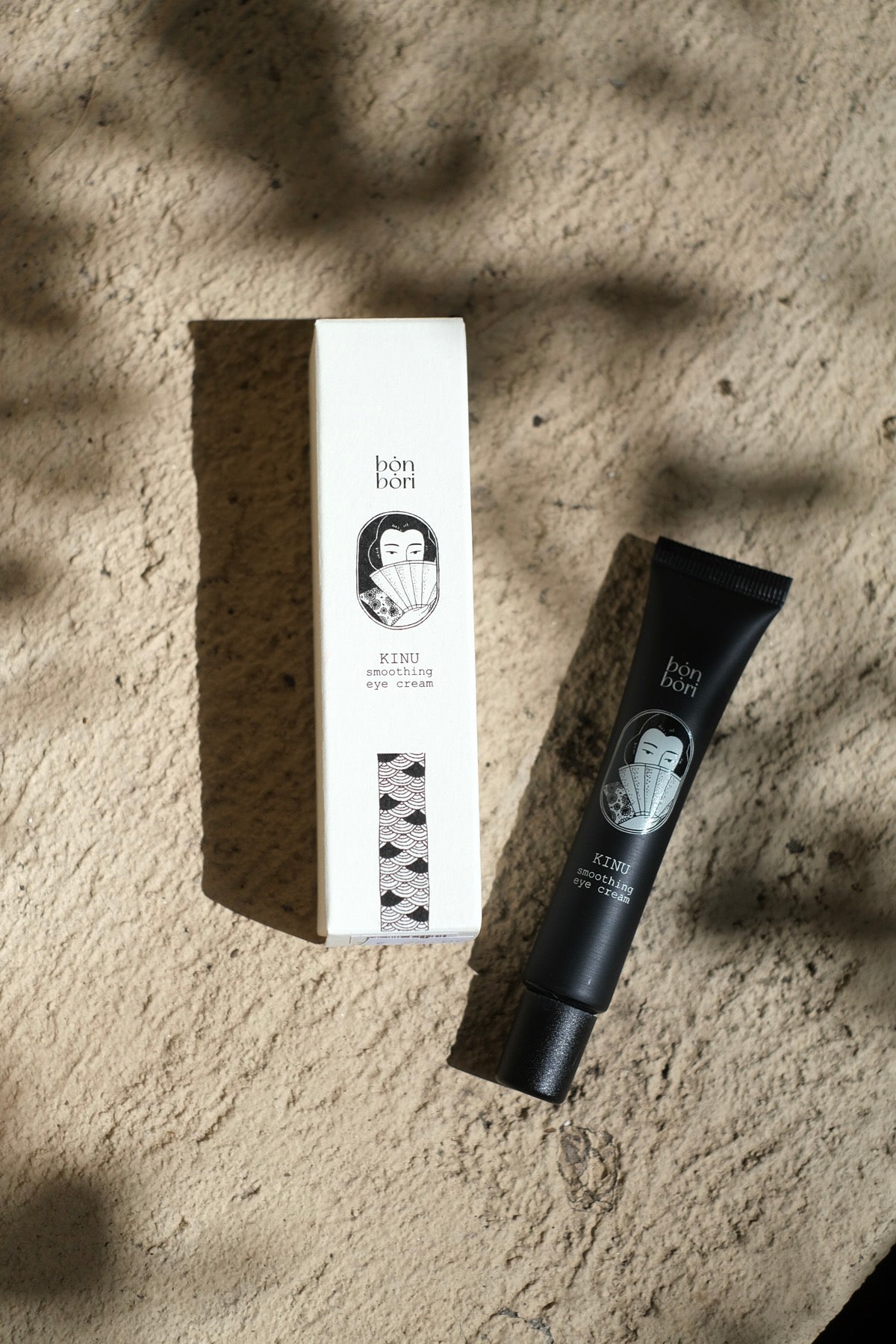KINU SMOOTHING EYE CREAM