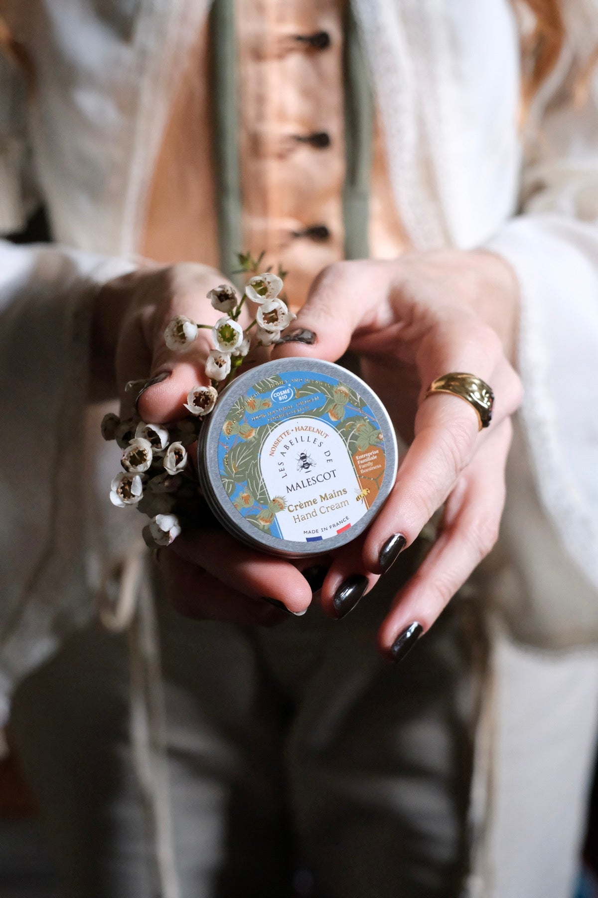 Crema Mani alla Nocciola