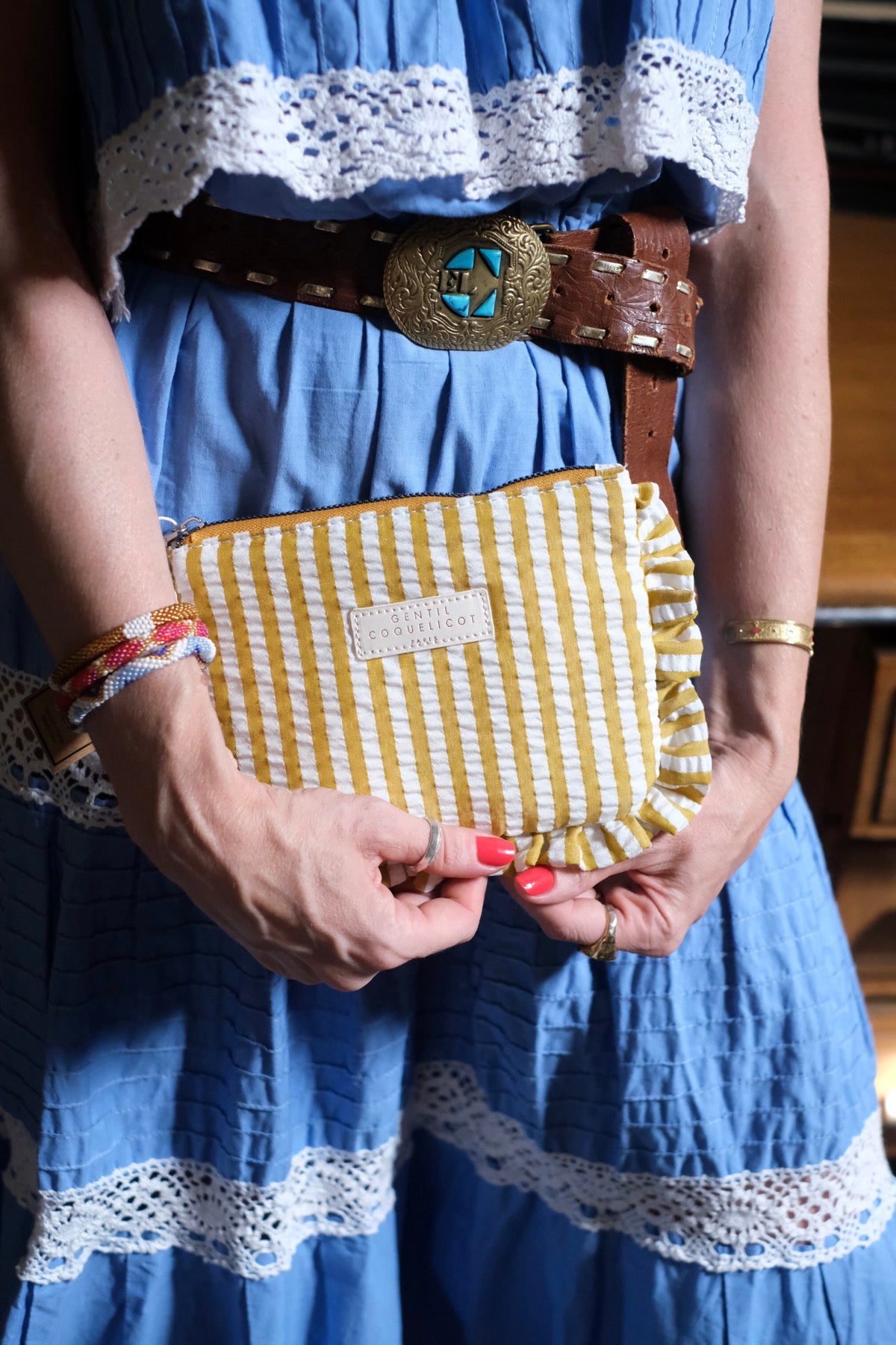 Pochette con balzette Gialla