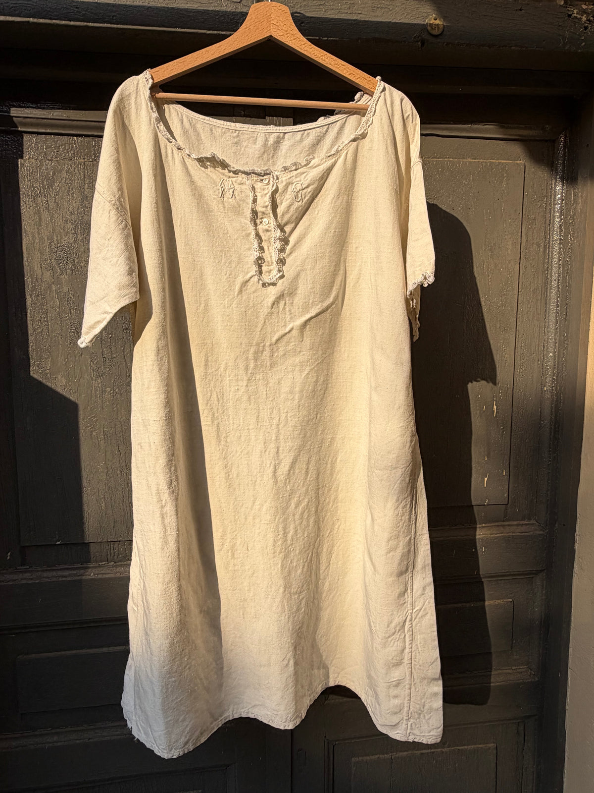 Camicia da notte ricamata M + G