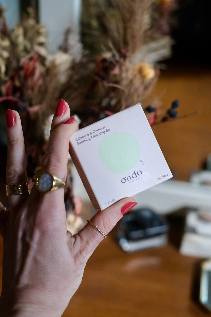 Calamine & Oatmeal Soothing Cleansing Bar