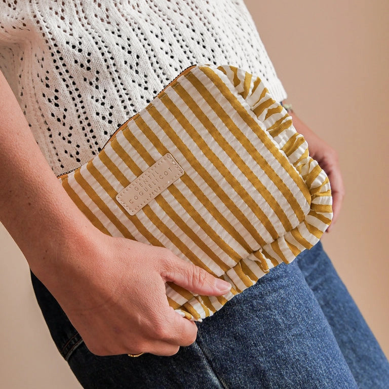 Pochette con balzette Gialla