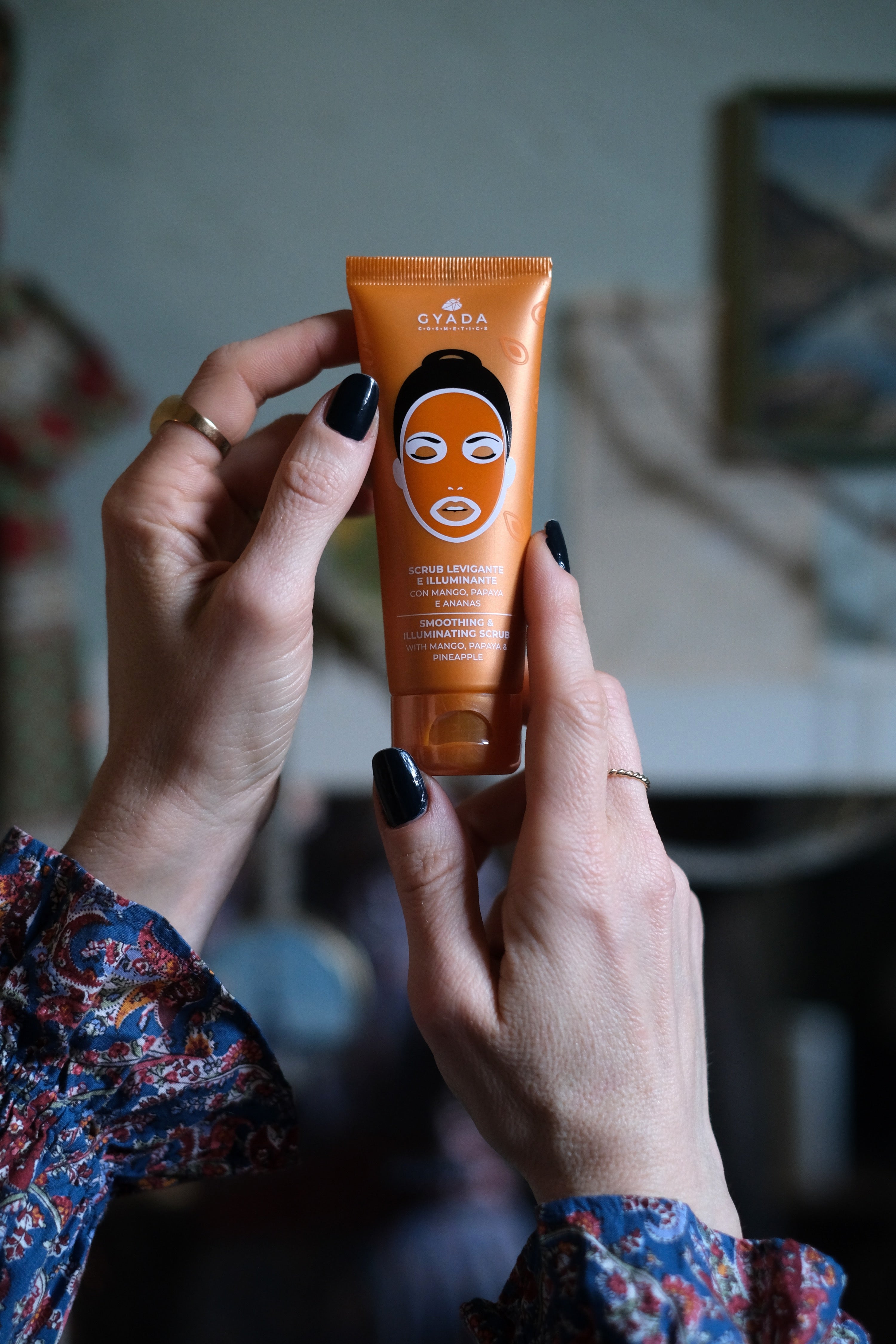 Scrub Viso Levigante E Illuminante