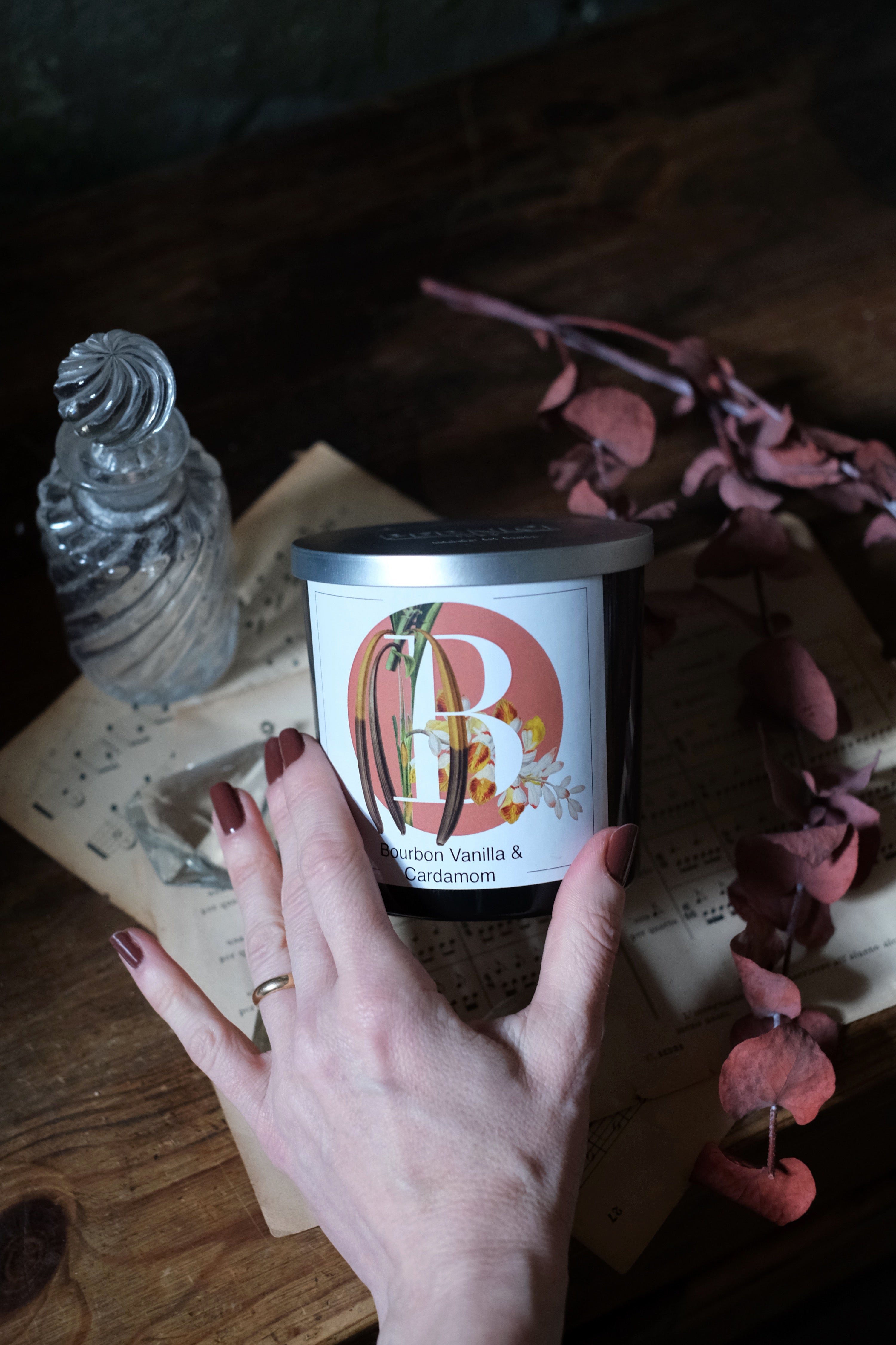 Candela Bourbon Vanilla & Cardamom