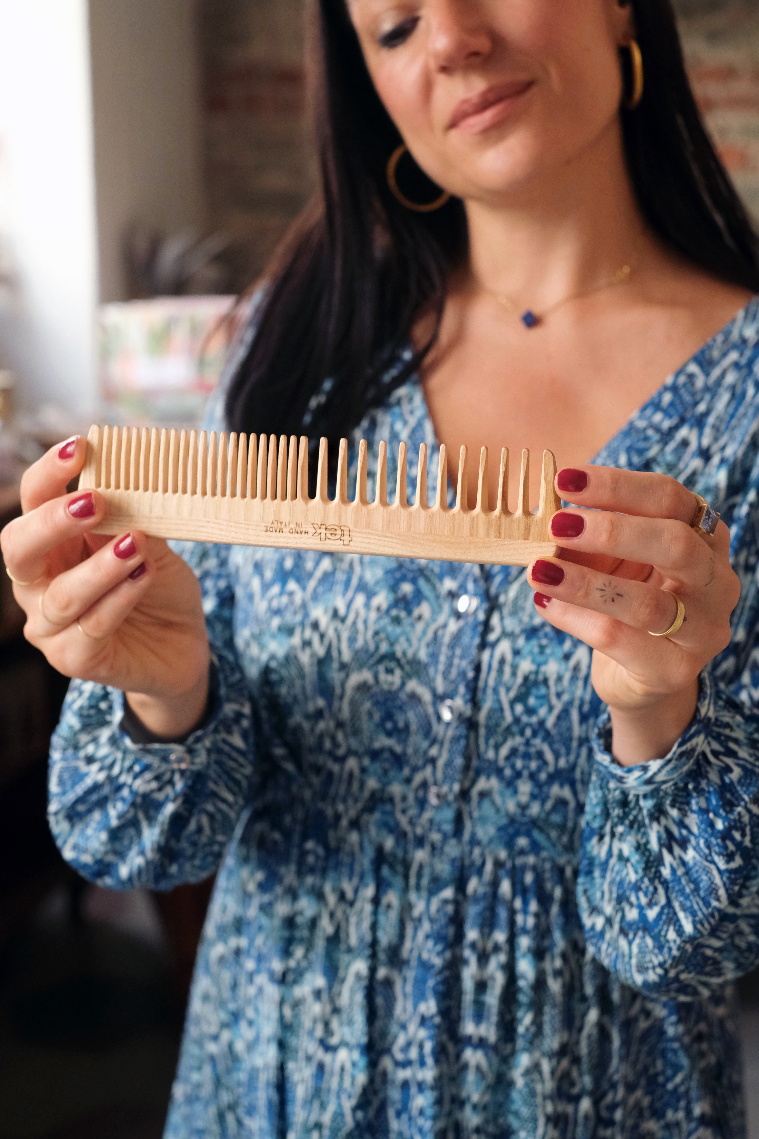 Pettine grande a denti radi e fitti