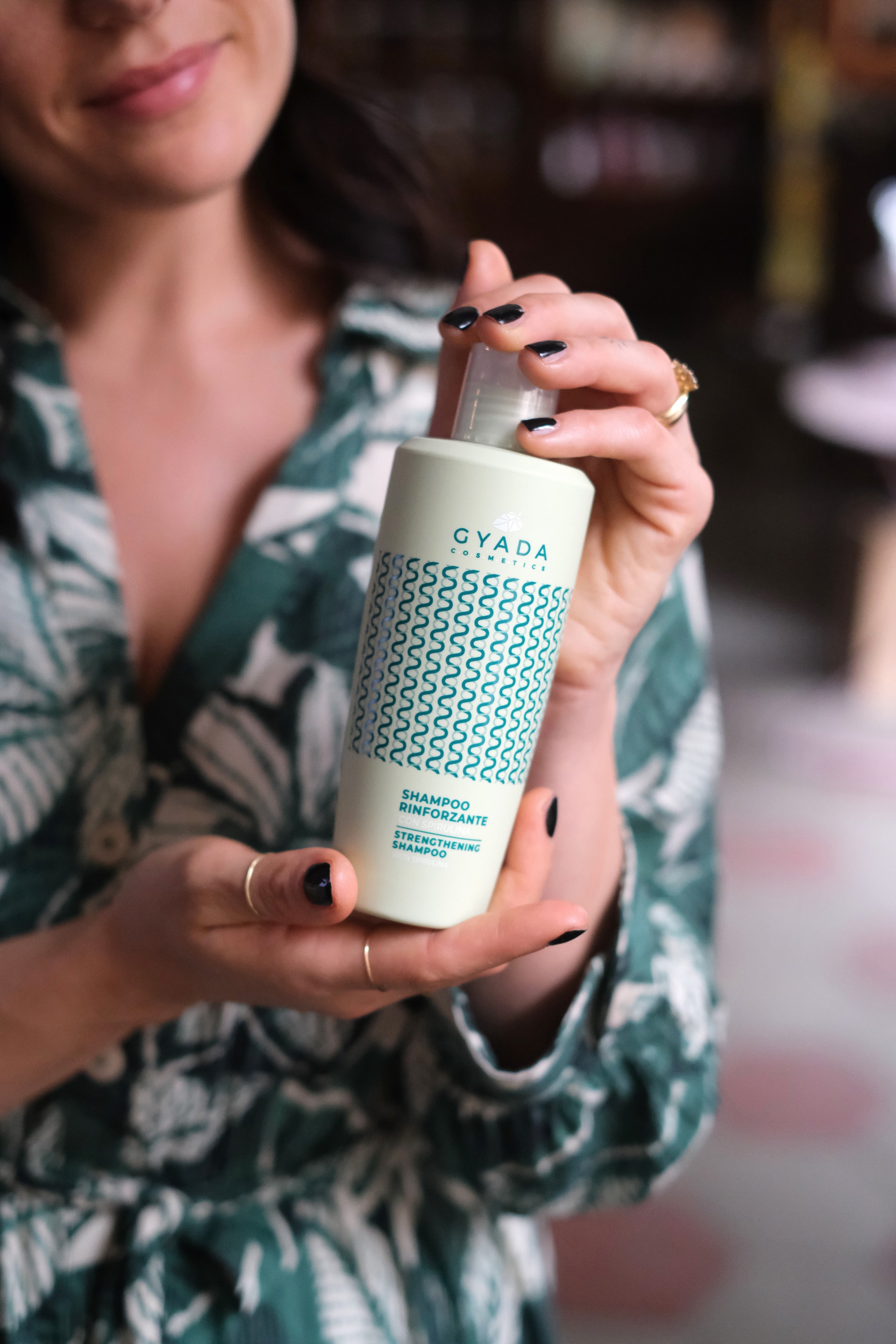 Shampoo rinforzante con Spirulina